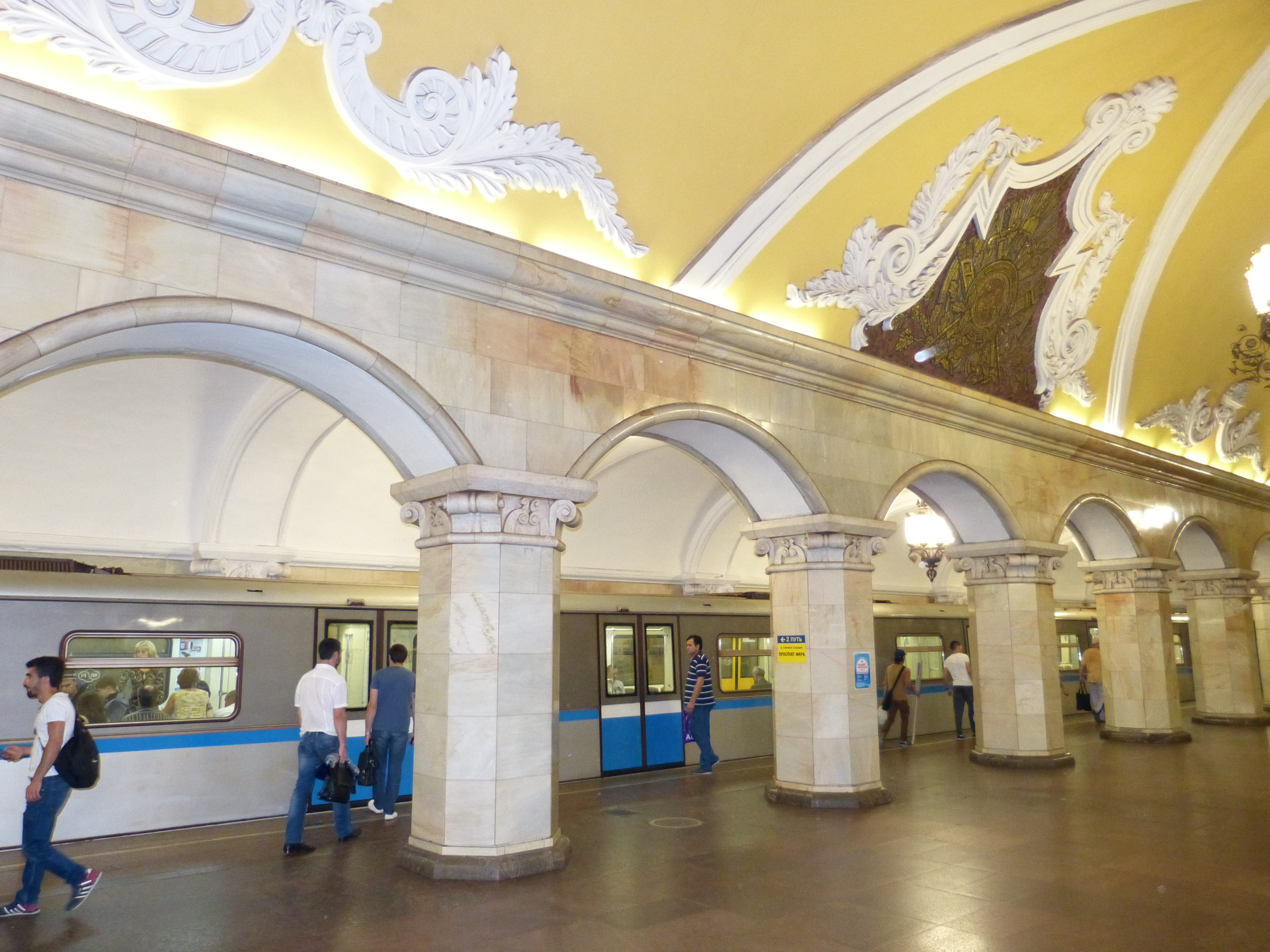 adult, subway, history, russia, arcade, architectural column, architecture, people, day, ceiling, railway station, the past, train, building, women, metro, HD Wallpaper