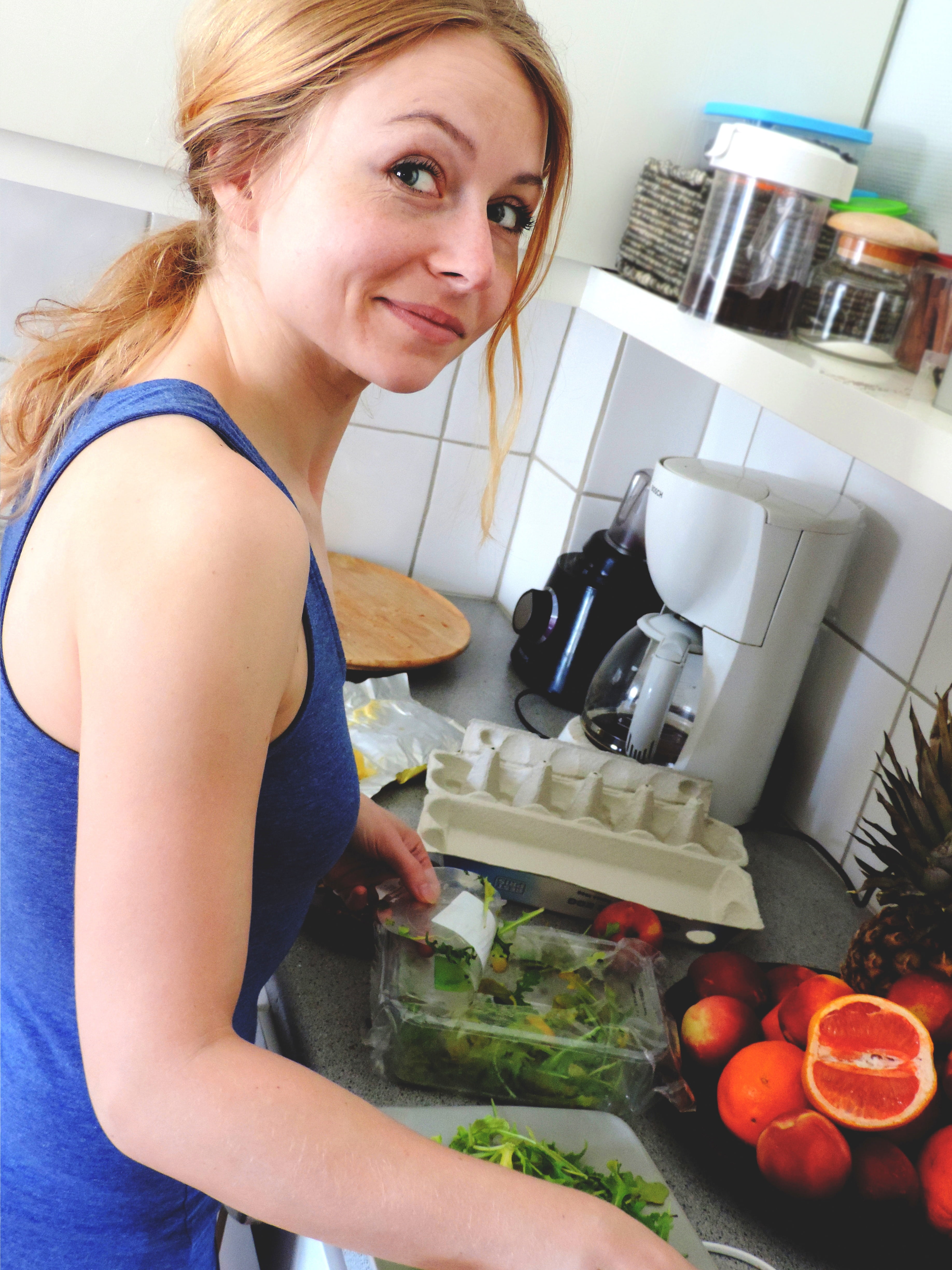 mess in the kitchen, holding, smile, females, home Interior, lifestyles, indoors, healthy, vegetable, plastic, wearing, 4K, portrait, woman, chef, human, Phone HD Wallpaper