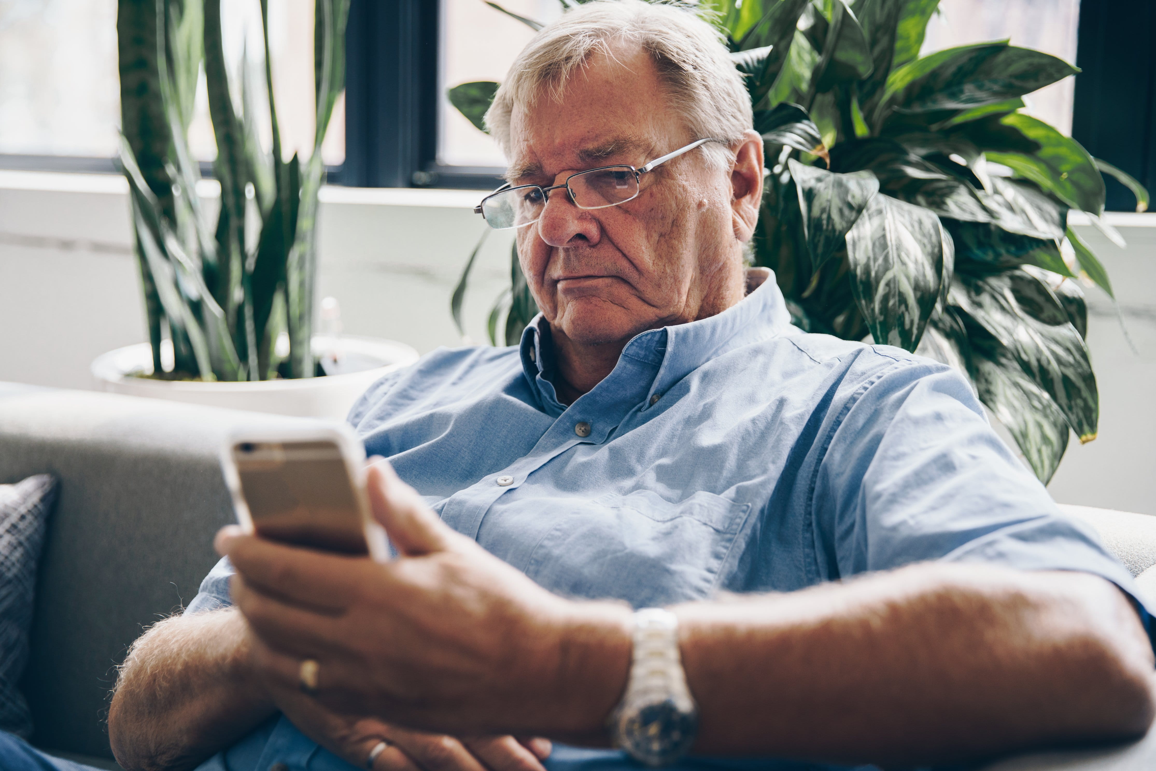 front view, smart phone, looking, eyeglasses, wireless technology, cell, looking down, Social Media, Senior, phone, Technology, glasses, photo, telephone, HD Wallpaper