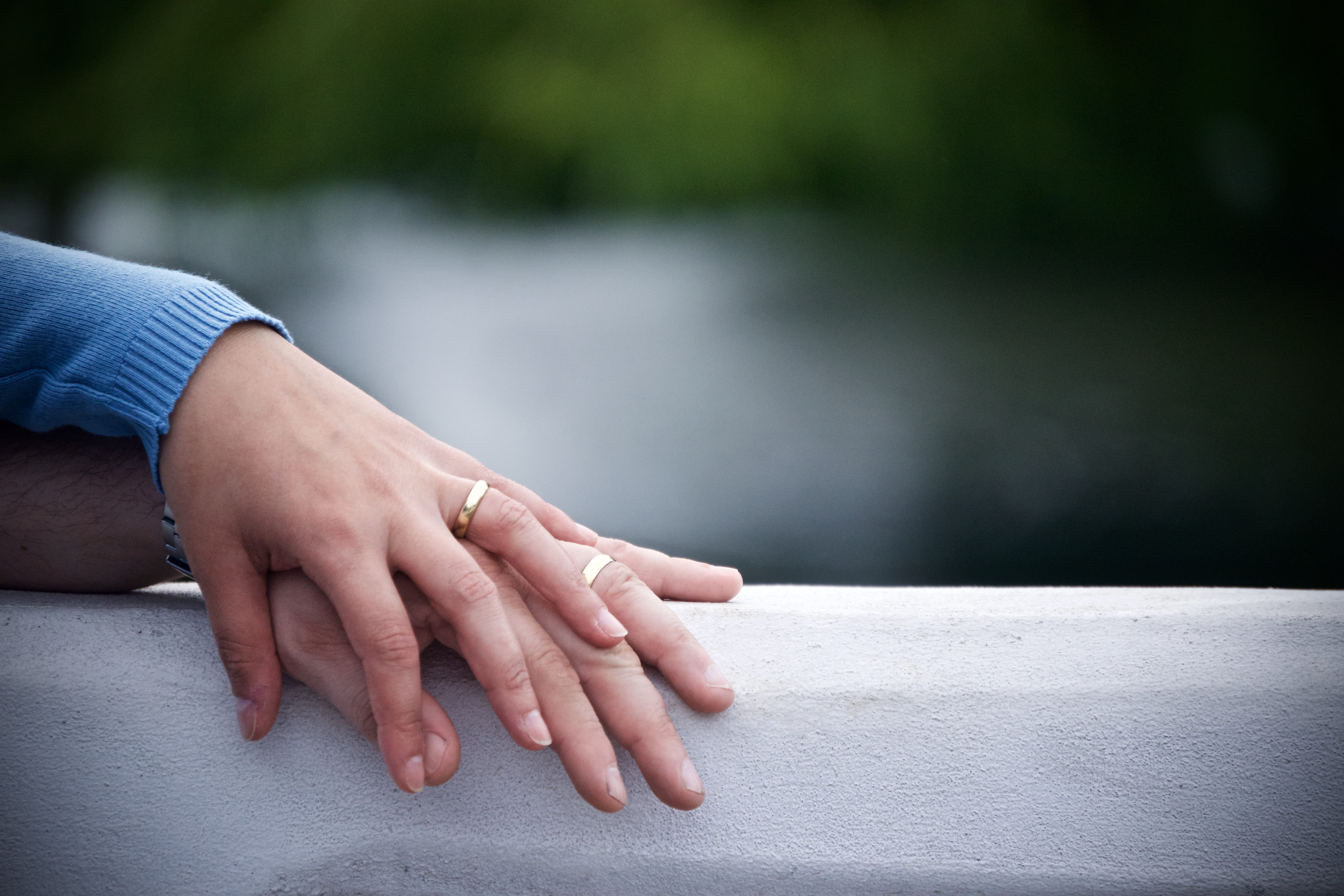 heterosexual couple, body part, fingernail, positive emotion, colored, adult, day, two, focus on foreground, water, couple - relationship, togetherness, HD Wallpaper