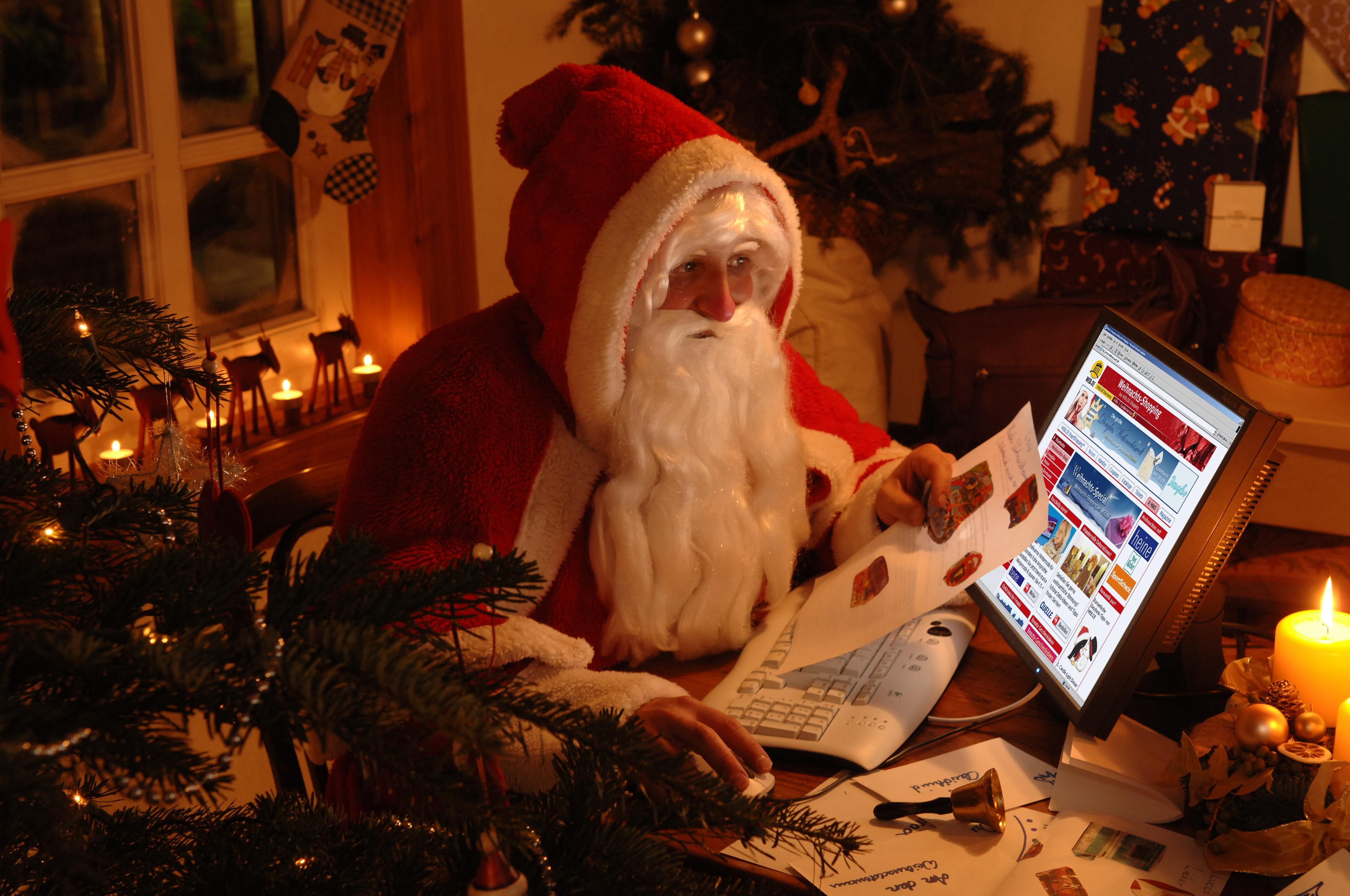 santa claus, claus, santa, distribution, new, 4K, christmas, new year, year, costume, HD Wallpaper