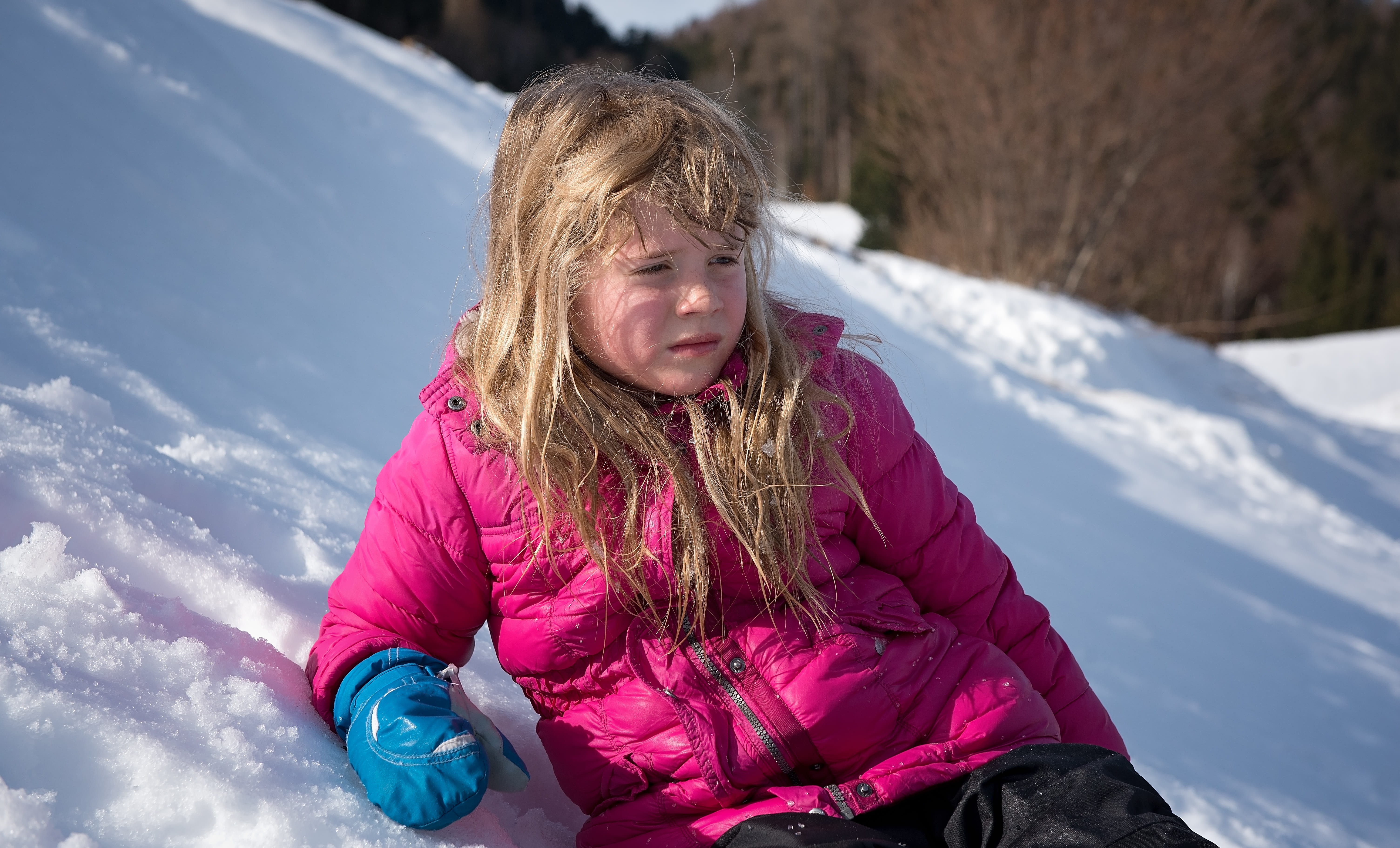 day, hair, leisure activity, girl, 5K, winter, cold temperature, outdoors, child, females, childhood, hairstyle, fresh air, offspring, warm clothing, women, HD Wallpaper