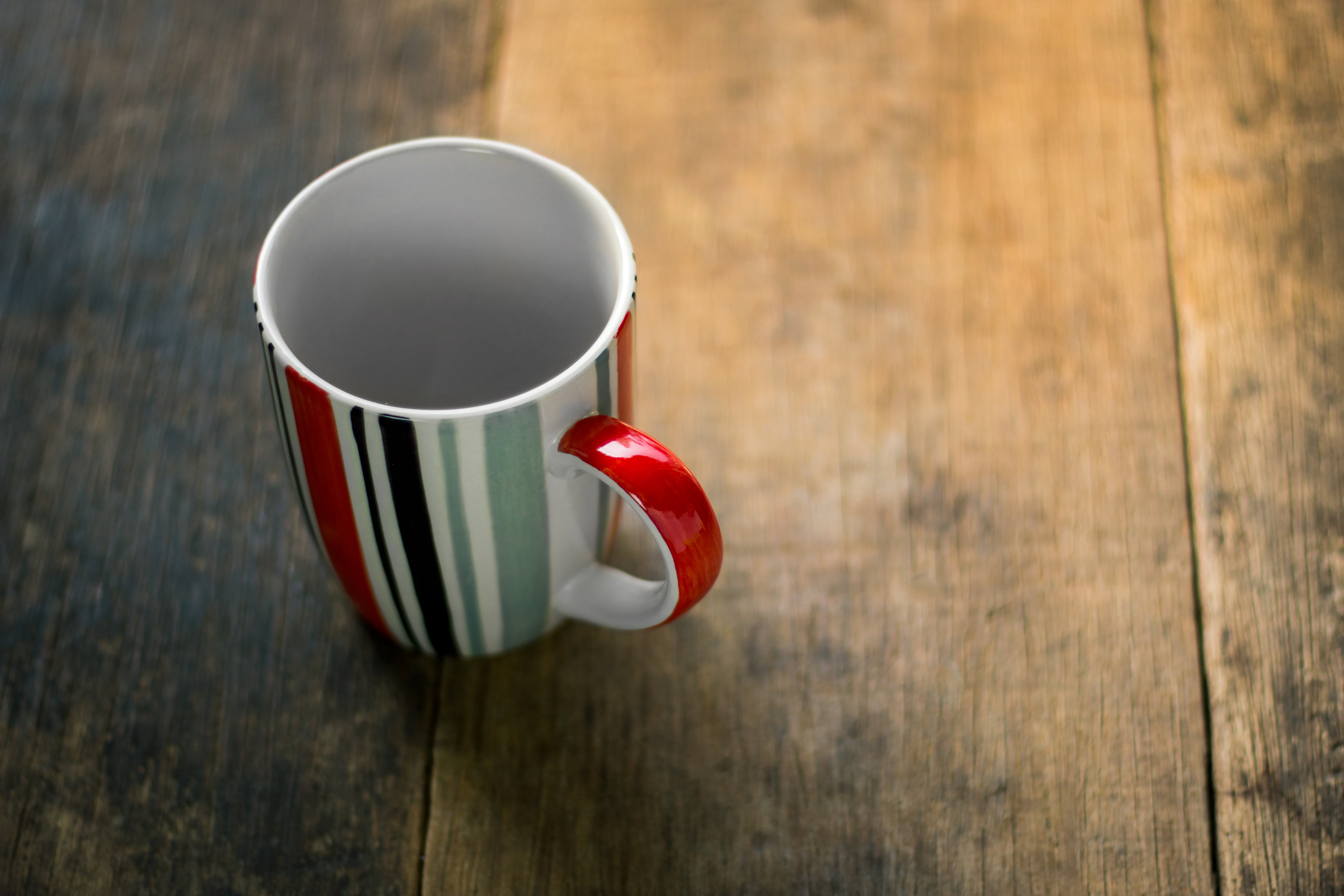 mug, space, wooden, cup, no people, closeup, wood - material, food and drink, striped, fresh, empty, hot drink, black, brown, food, copy space, refreshment, HD Wallpaper