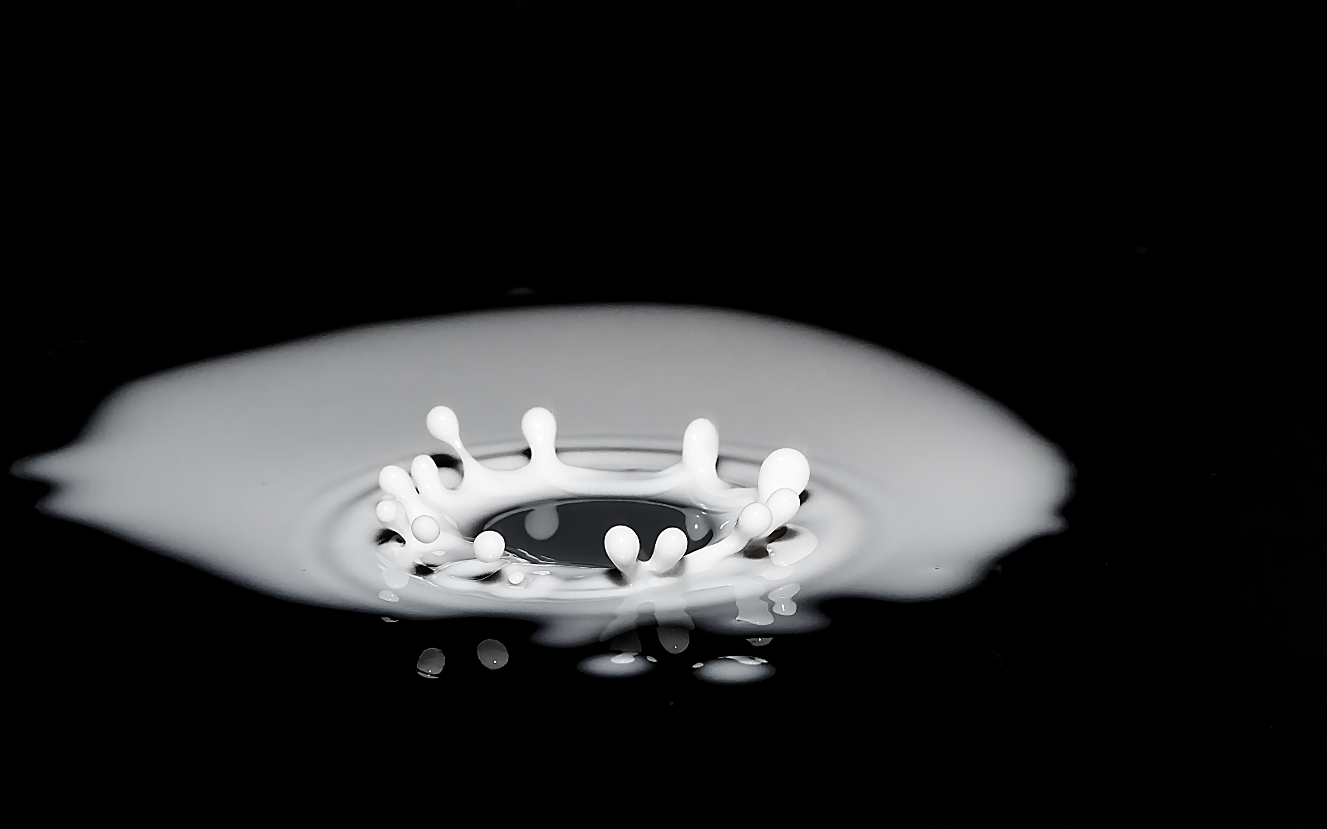 bubble, white, food, focus on foreground, lighting equipment, flame, still life, copy space, drop, studio, indoors, light - natural phenomenon, candle, HD Wallpaper