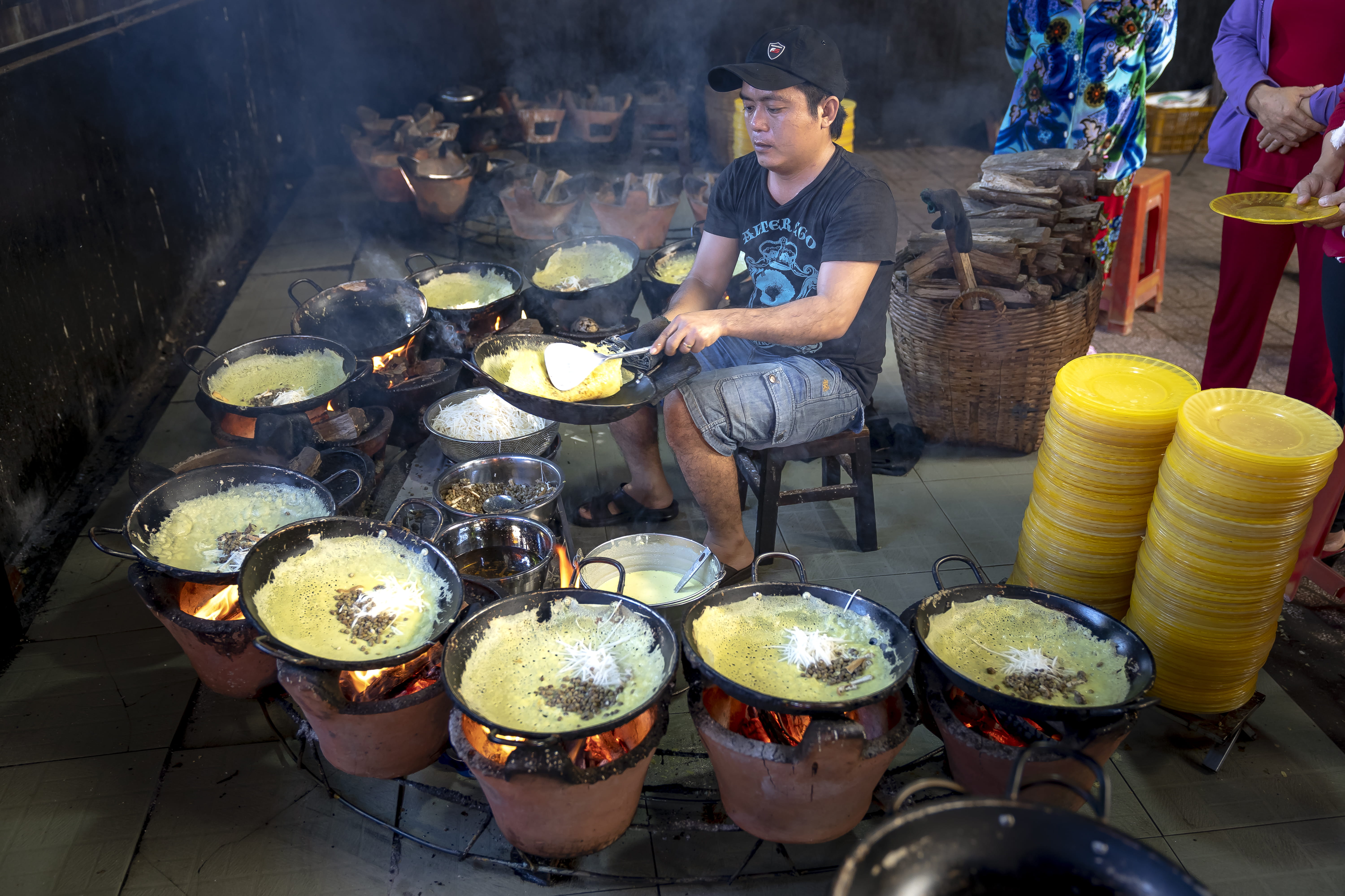 adult, people, traditional food, cook, cooking pots, sitting, occupation, flame, holding, kitchen utensil, smoke, business, market, heat - temperature, HD Wallpaper