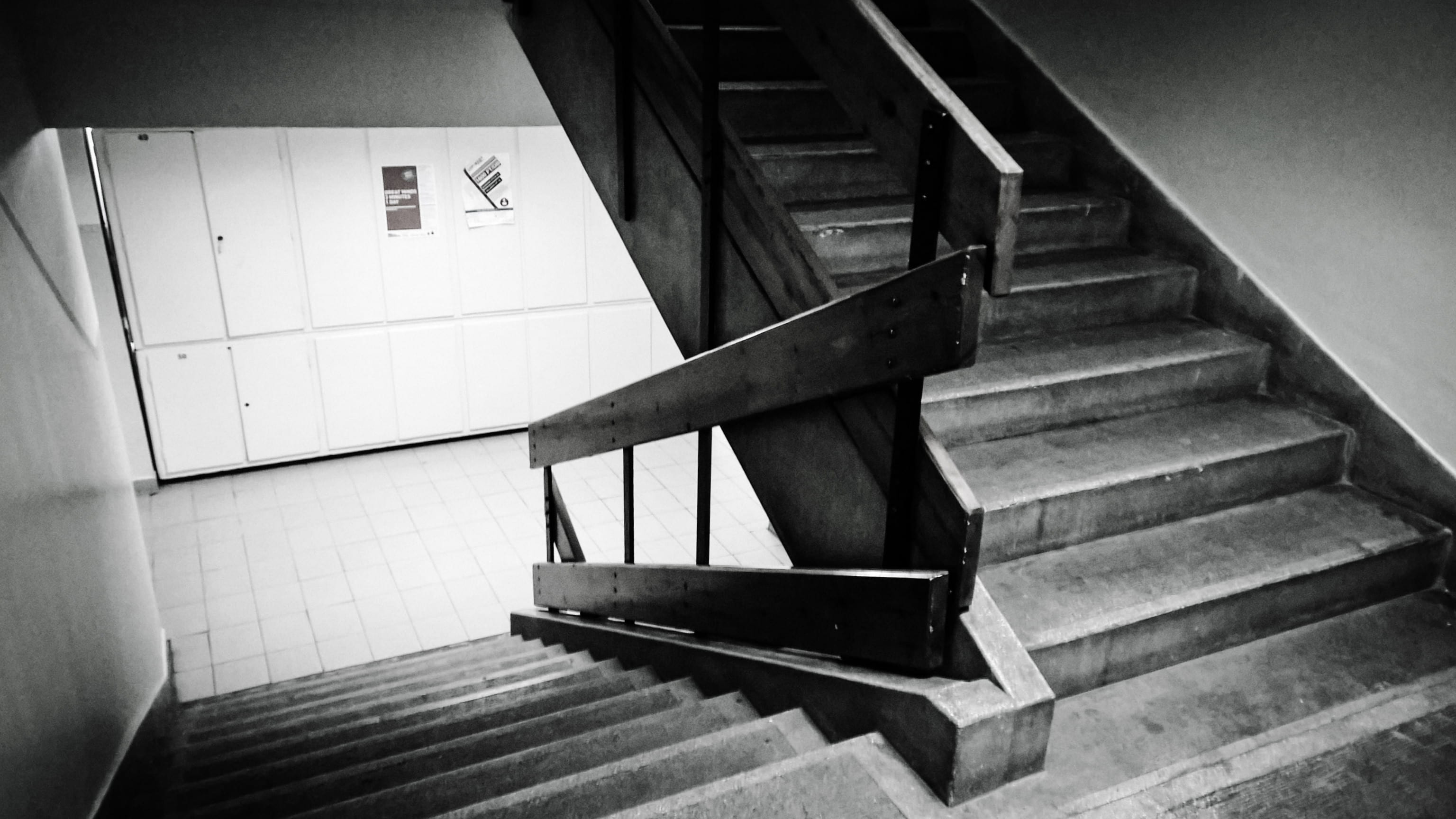 the way forward, wood - material, black-and-white, moving down, no people, tile, moving up, steps and staircases, indoors, architecture, railing, empty, HD Wallpaper