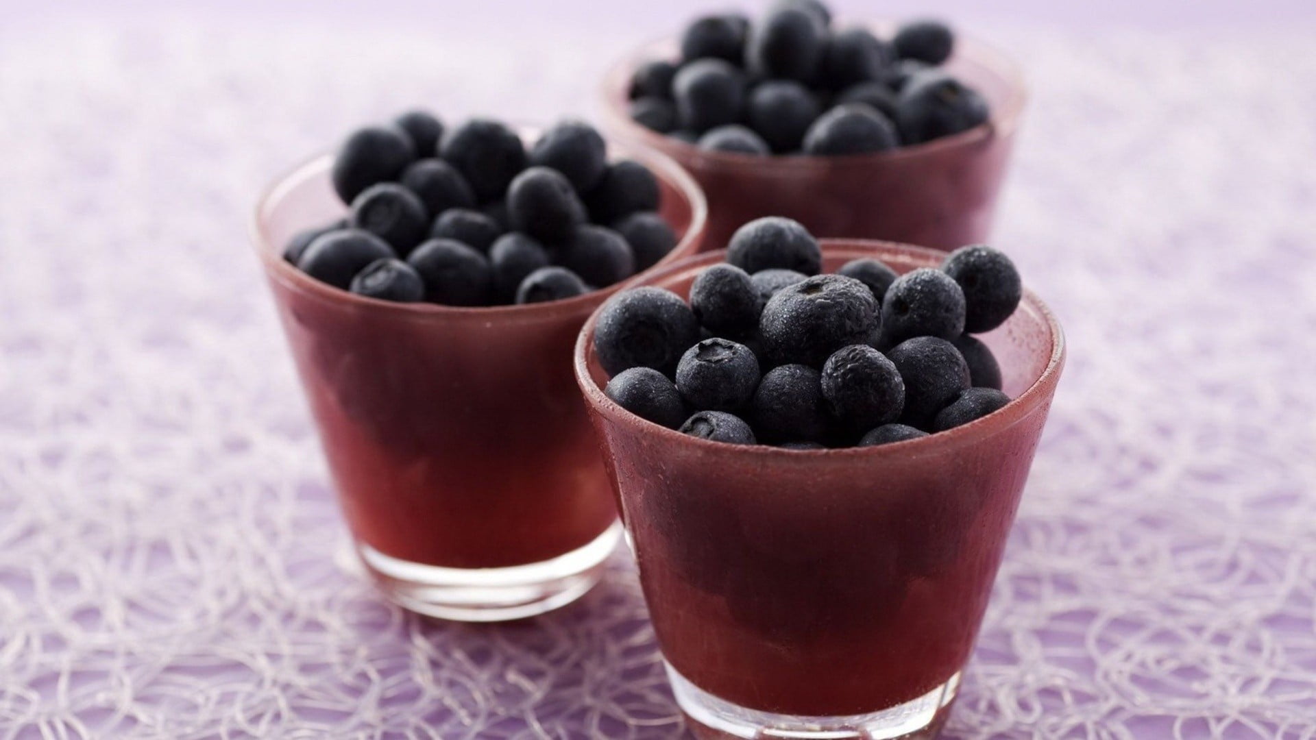 drinking glass, food and drink, healthy eating, soft focus, blackberry - fruit, studio shot, freshness, glass, blueberry, wellbeing, no people, berry fruit, HD Wallpaper