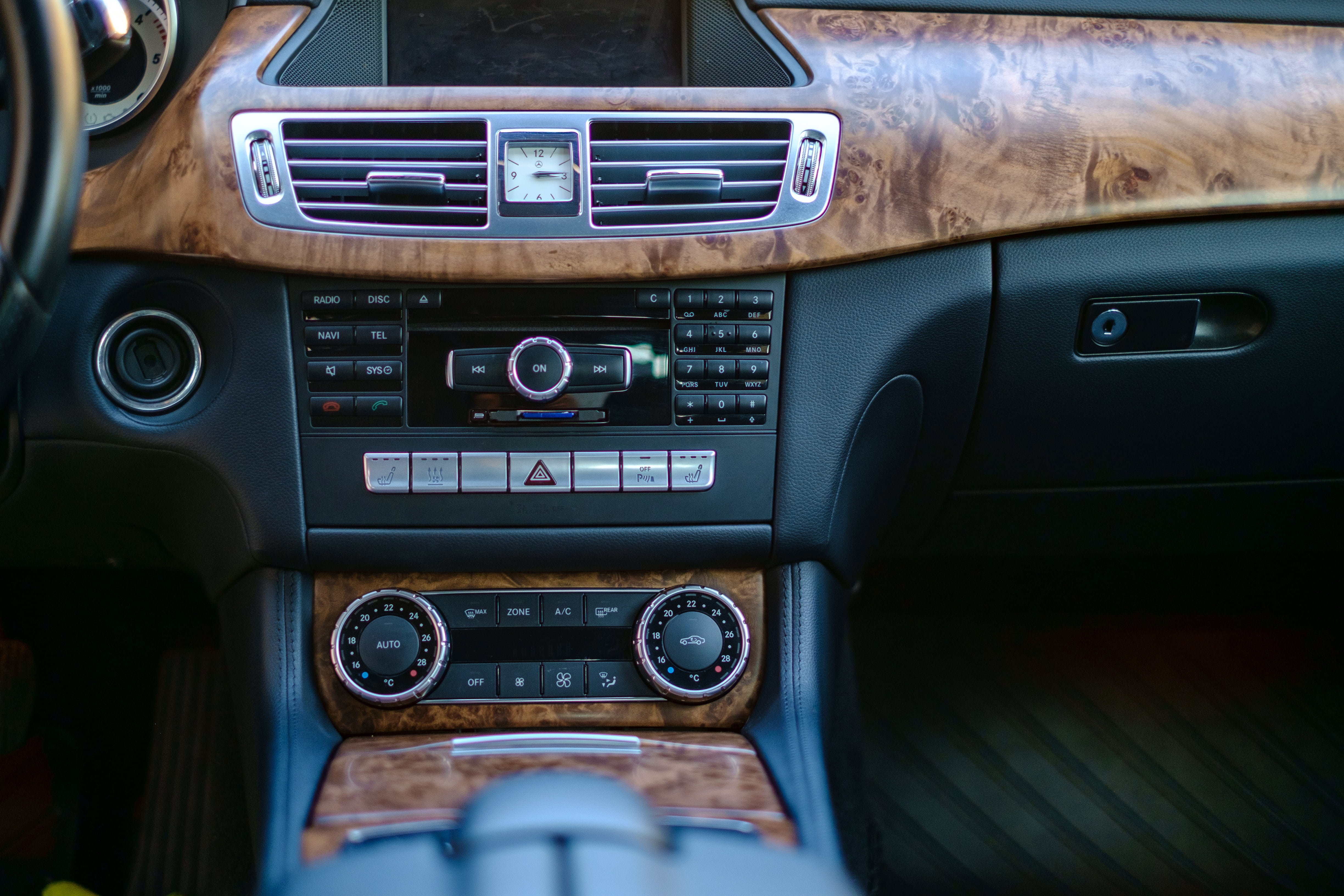 unit, new, car interior, dashboard, land vehicle, airplane, windshield, no people, 4K, gauge, business, cockpit, vehicle, motor, car, motor vehicle, style, HD Wallpaper