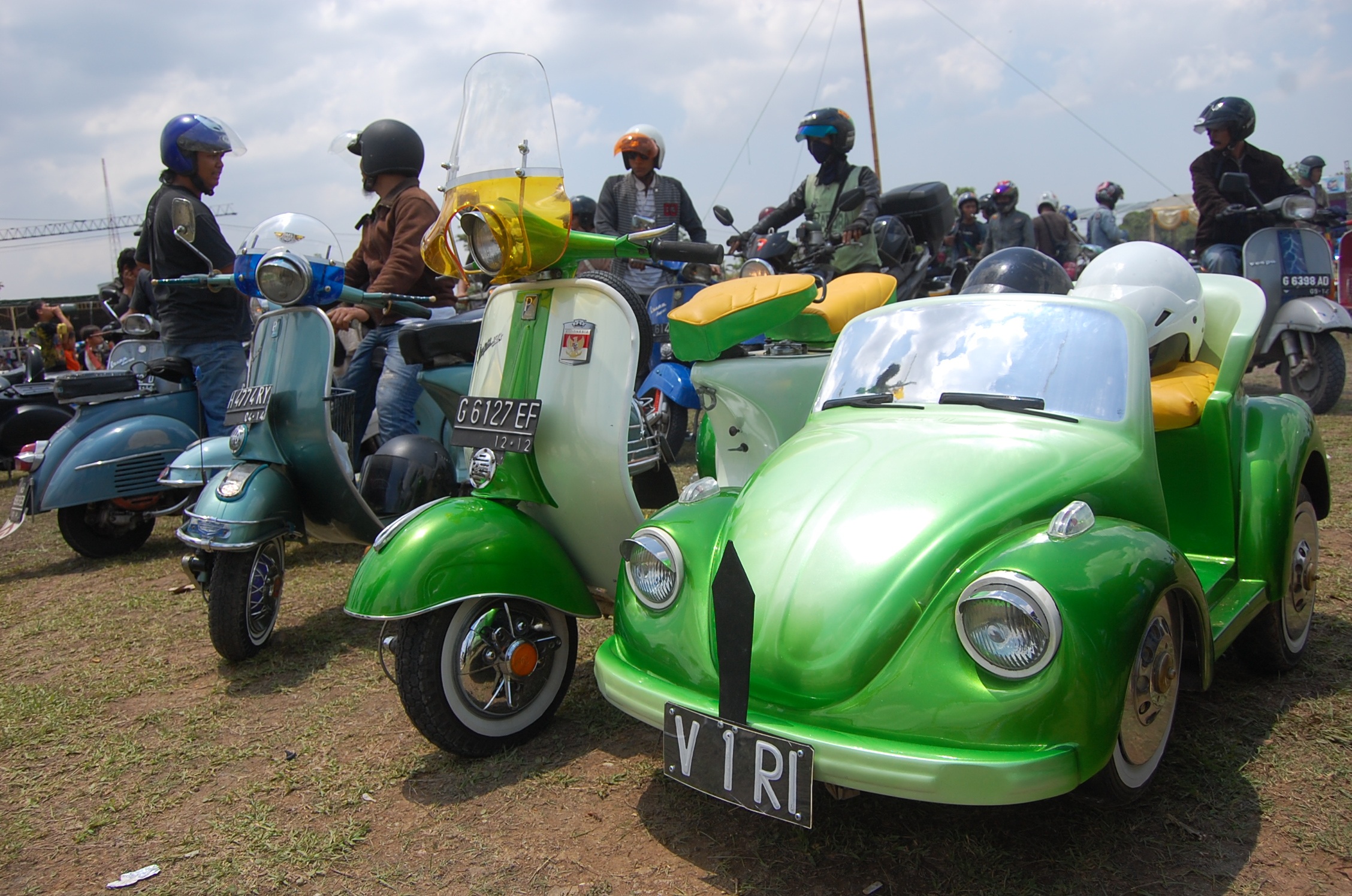 sitting, helmet, semarang, spectator, sport, indonesian, car, vespa, volkswagen, real people, group of people, motor, 1080P, crowd, lifestyles, crash helmet, HD Wallpaper