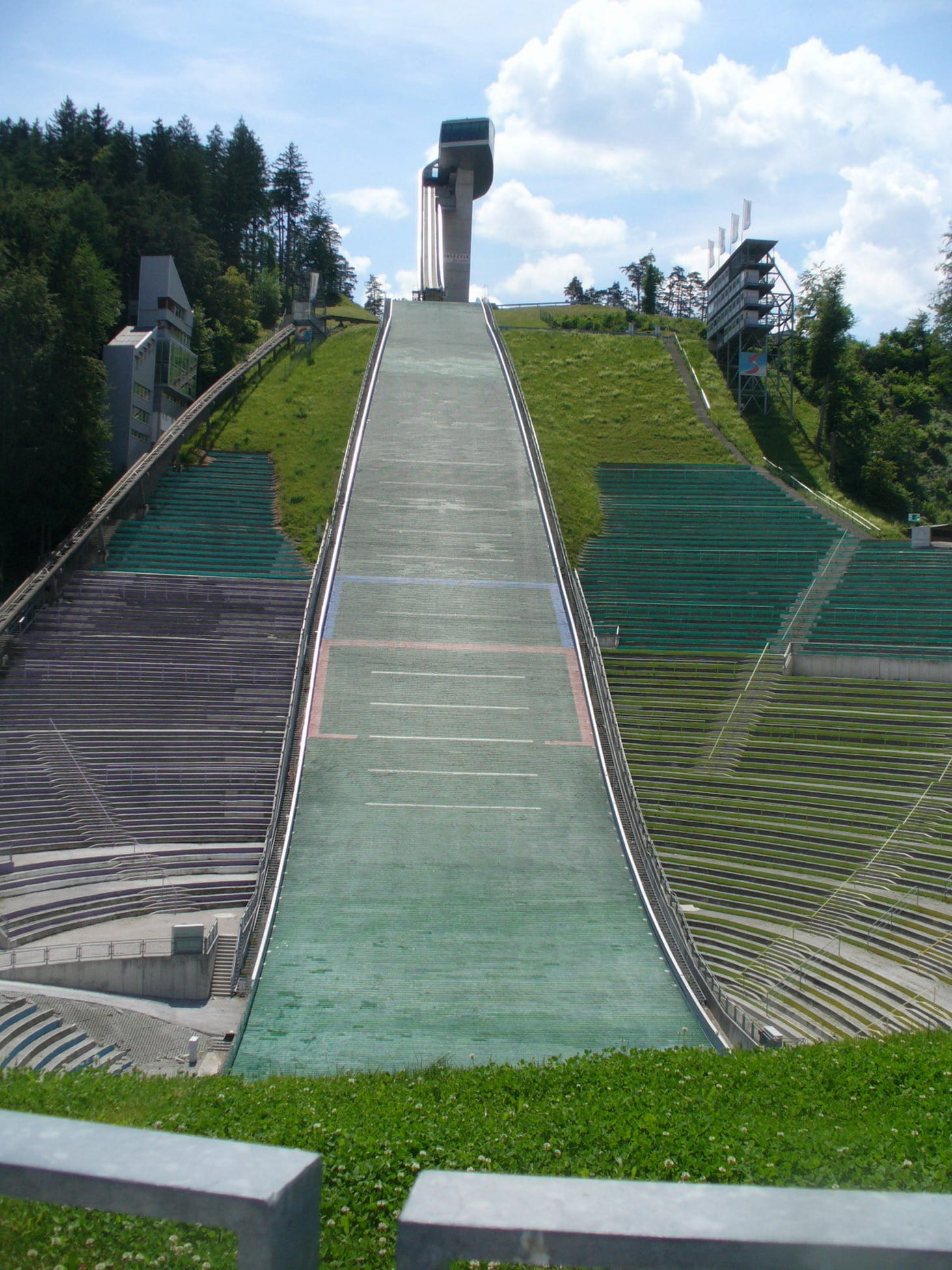 Ski Jumping, the way forward, green color, building exterior, berg isel jump, no people, hill, Bad Mitterndorf, travel destinations, land, diminishing perspective, Phone HD Wallpaper
