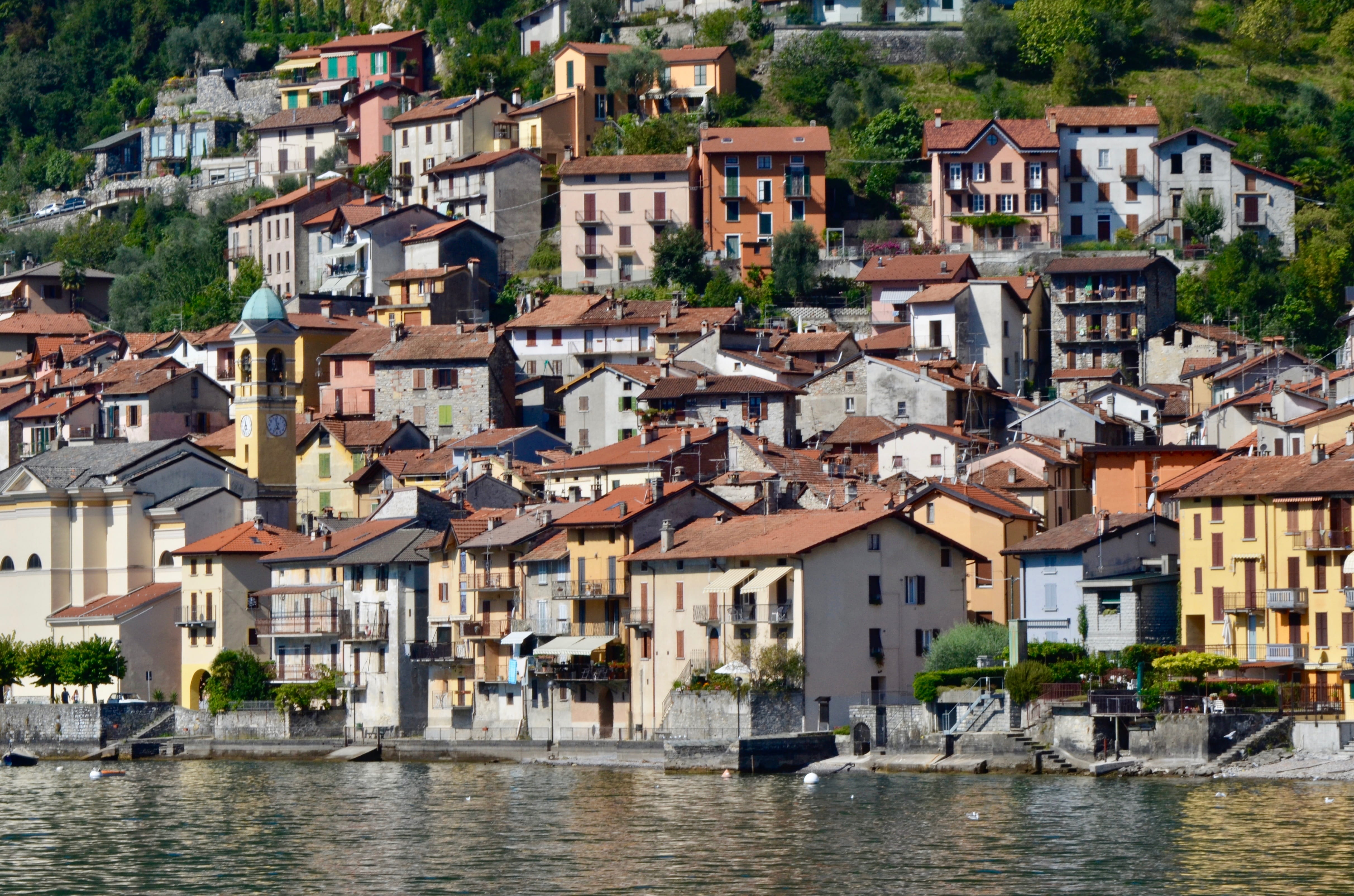 no people, river, houses, 4K, townscape, house, waters, water, tourism, architecture, lakeside, lake como, row house, built structure, vacations, day, HD Wallpaper