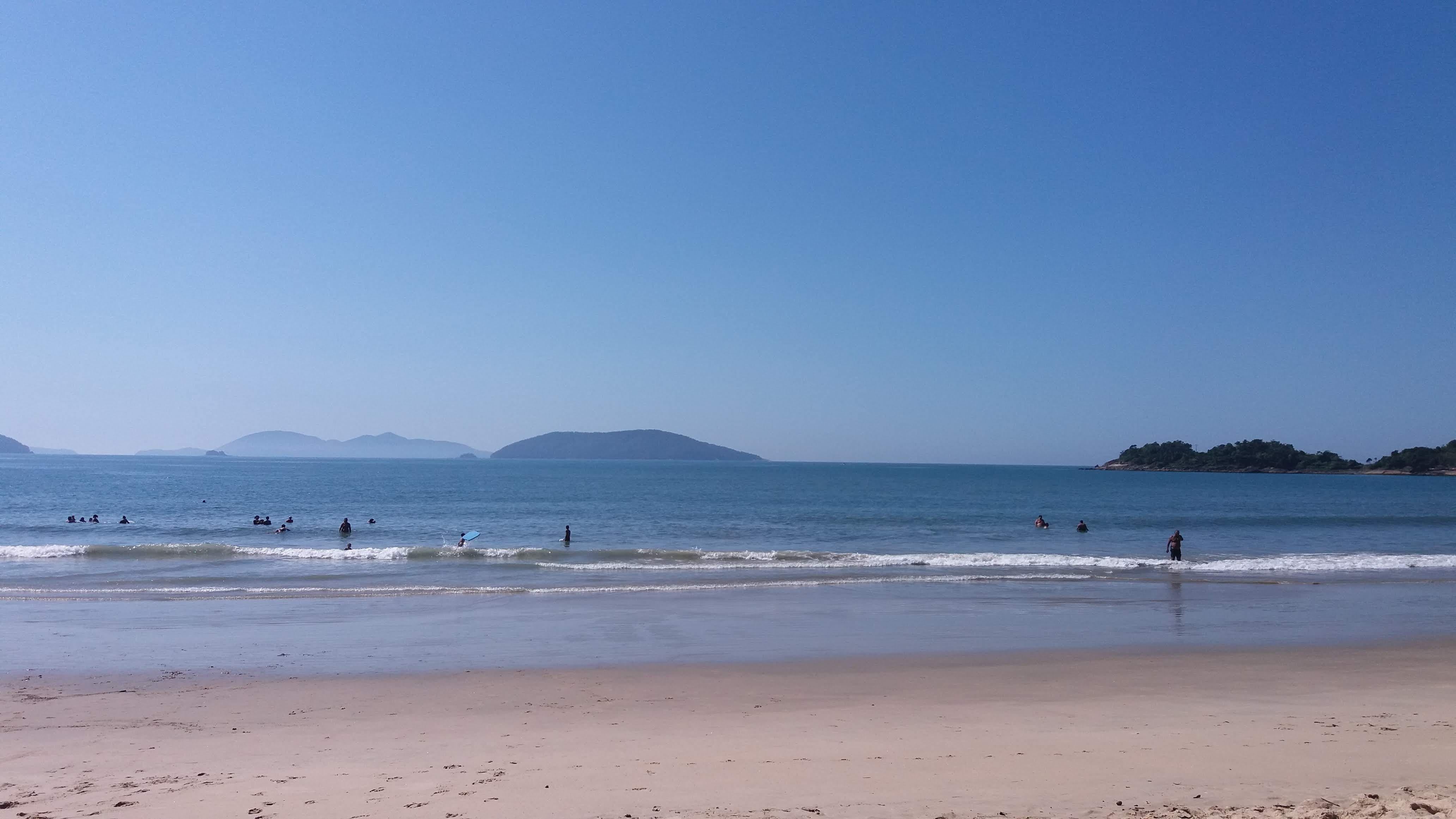 clear sky, tranquil scene, mar, beach, navy, sol, calm, outdoors, relaxation, water, sand, ocean, wave, real people, costa, non-urban scene, tropical, relax, HD Wallpaper