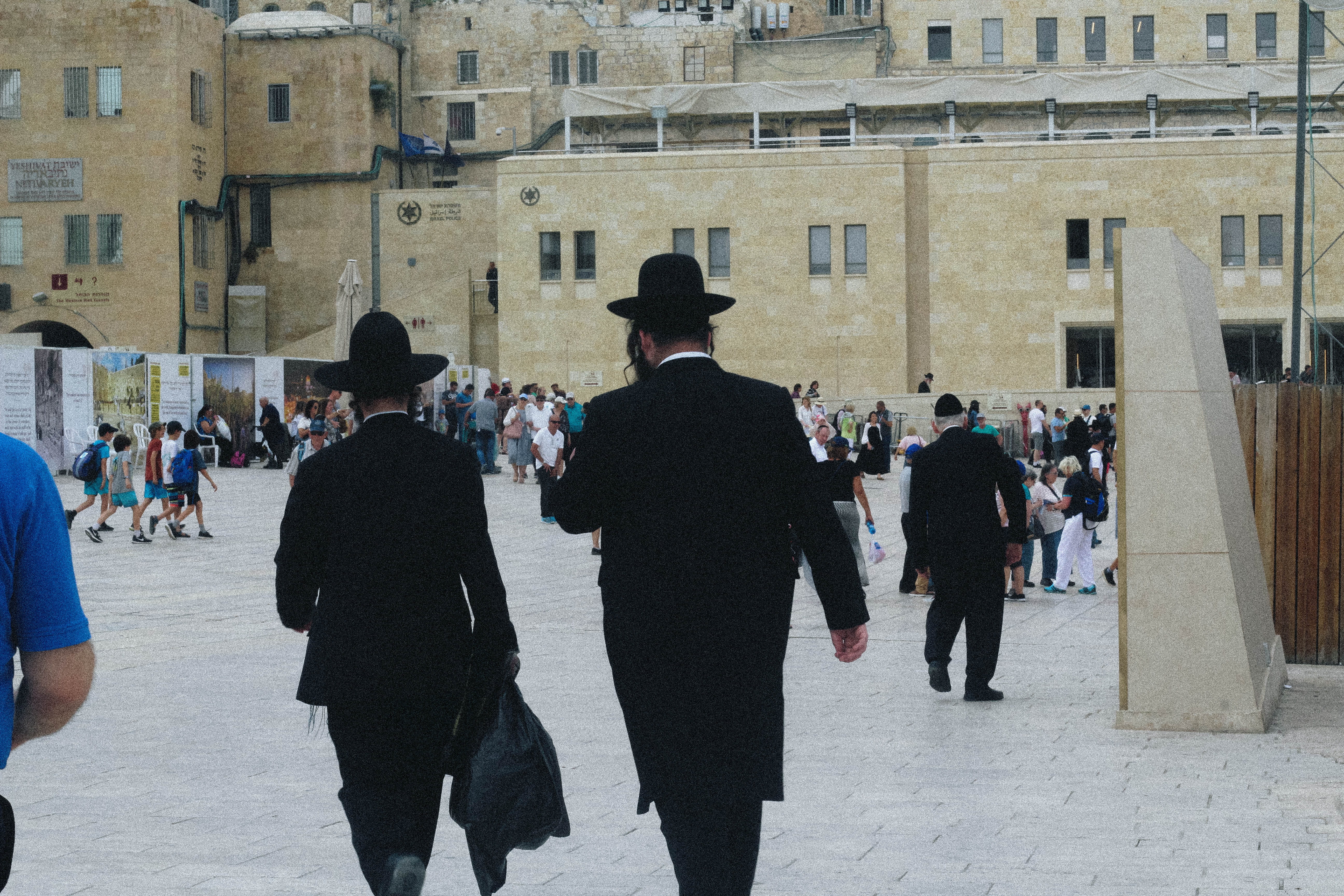 jerusalem, western wall, israel, 5K, adult, god, architecture, diversity, city, wall of lamentations, jew, style, group of people, people, outdoors, walking, HD Wallpaper