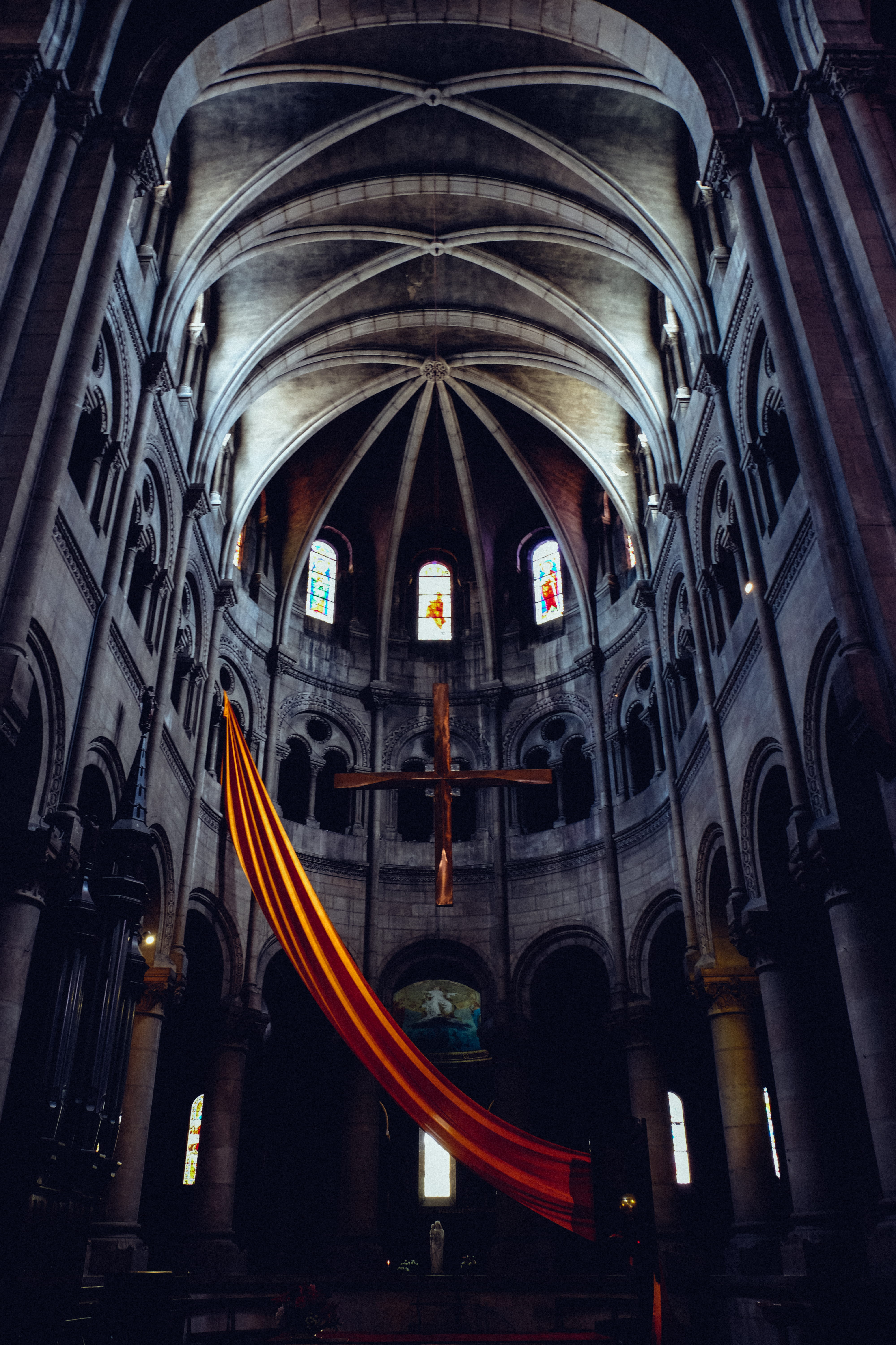 travel, columns, low angle view, basilica, travel destinations, architecture, spirituality, 5K, no people, religious, catholic, architectural column, built structure, Phone HD Wallpaper