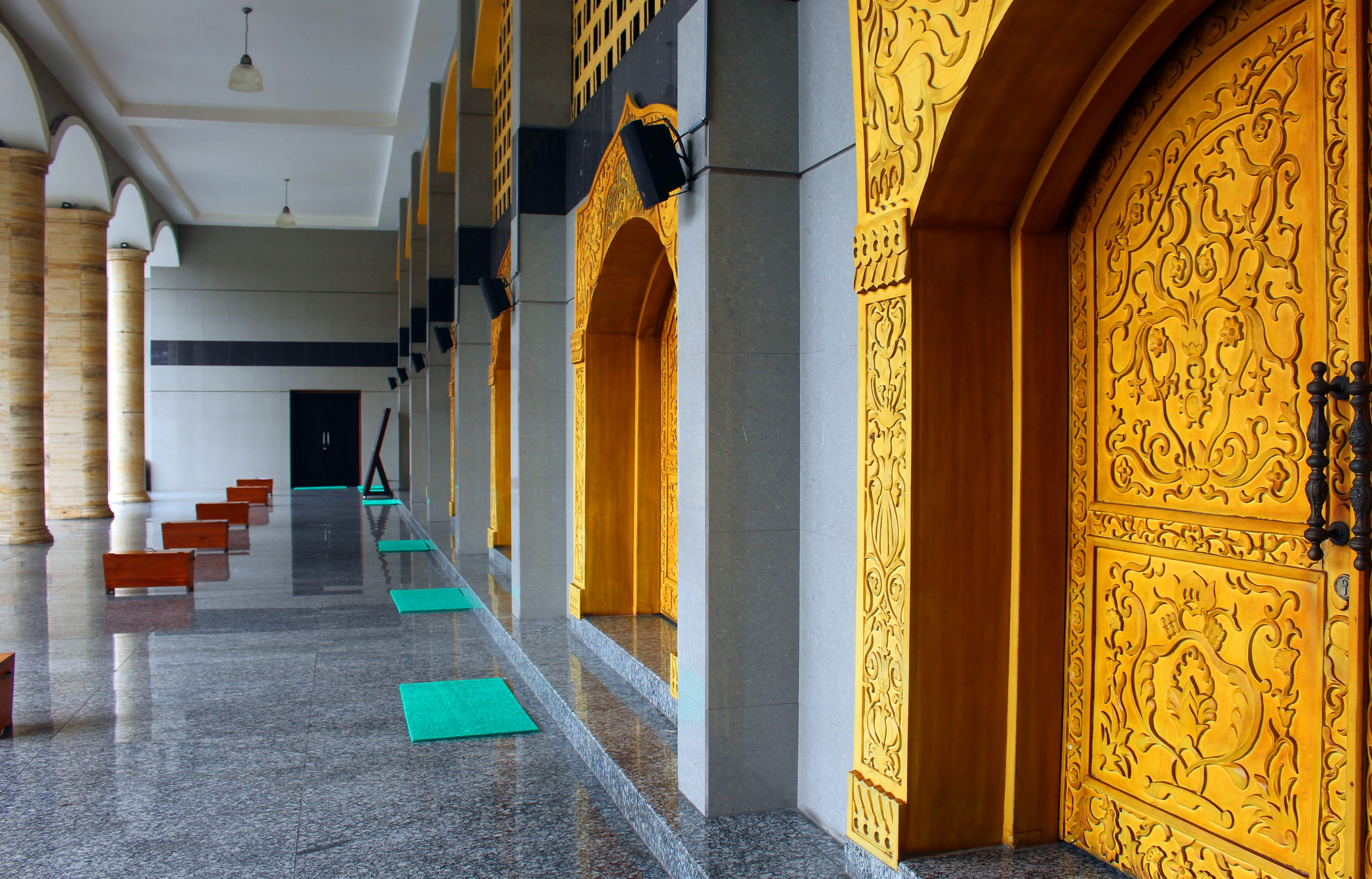 architectural column, minaret, great mosque, architecture, place of worship, the mosque, god, belief, no people, the way forward, day, door, ambon, building, HD Wallpaper