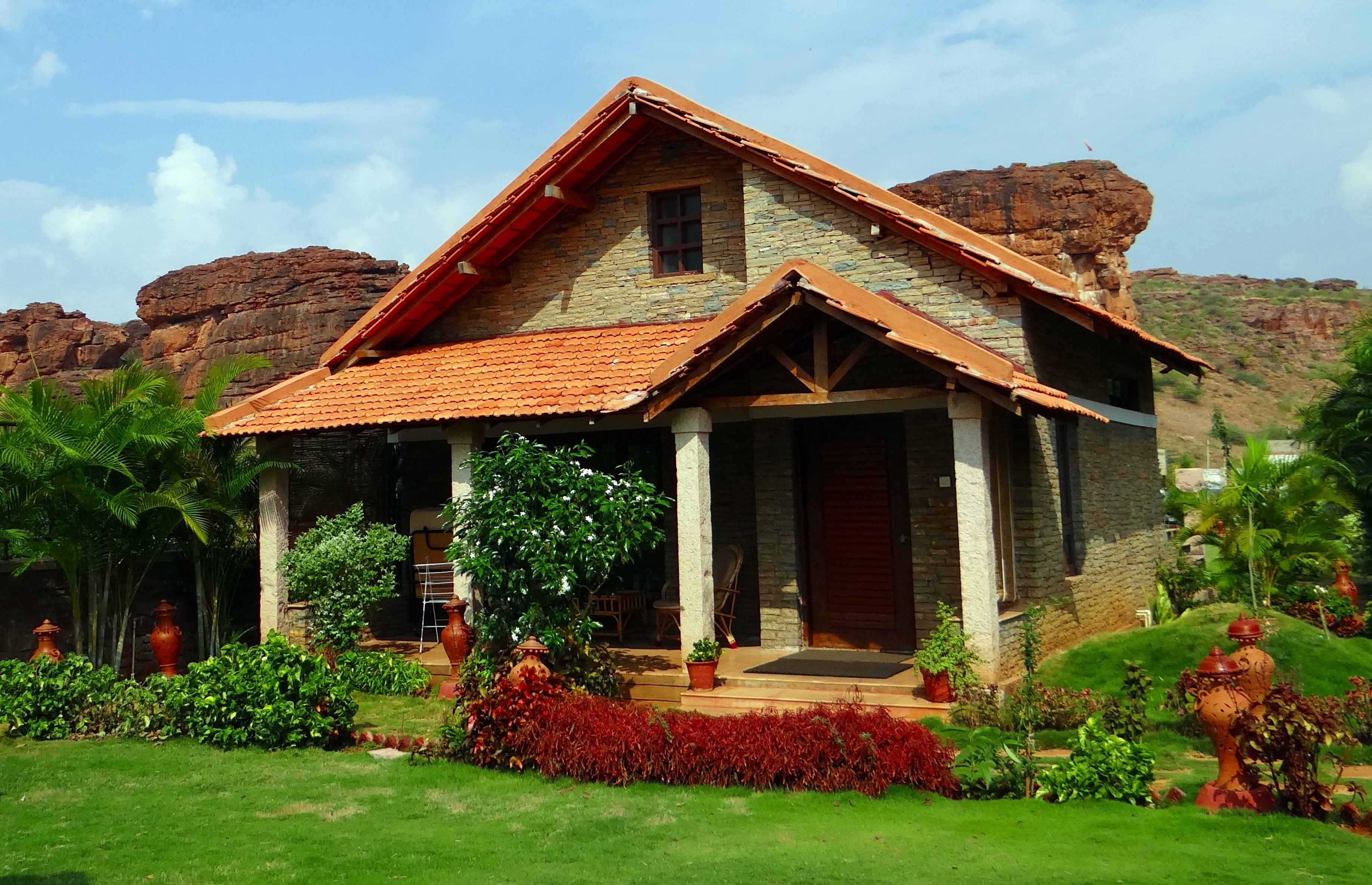 home, karnataka, cottage, nature, cloud - sky, building exterior, building, day, architecture, sandstone, built structure, outdoors, sky, rocks, badami, HD Wallpaper