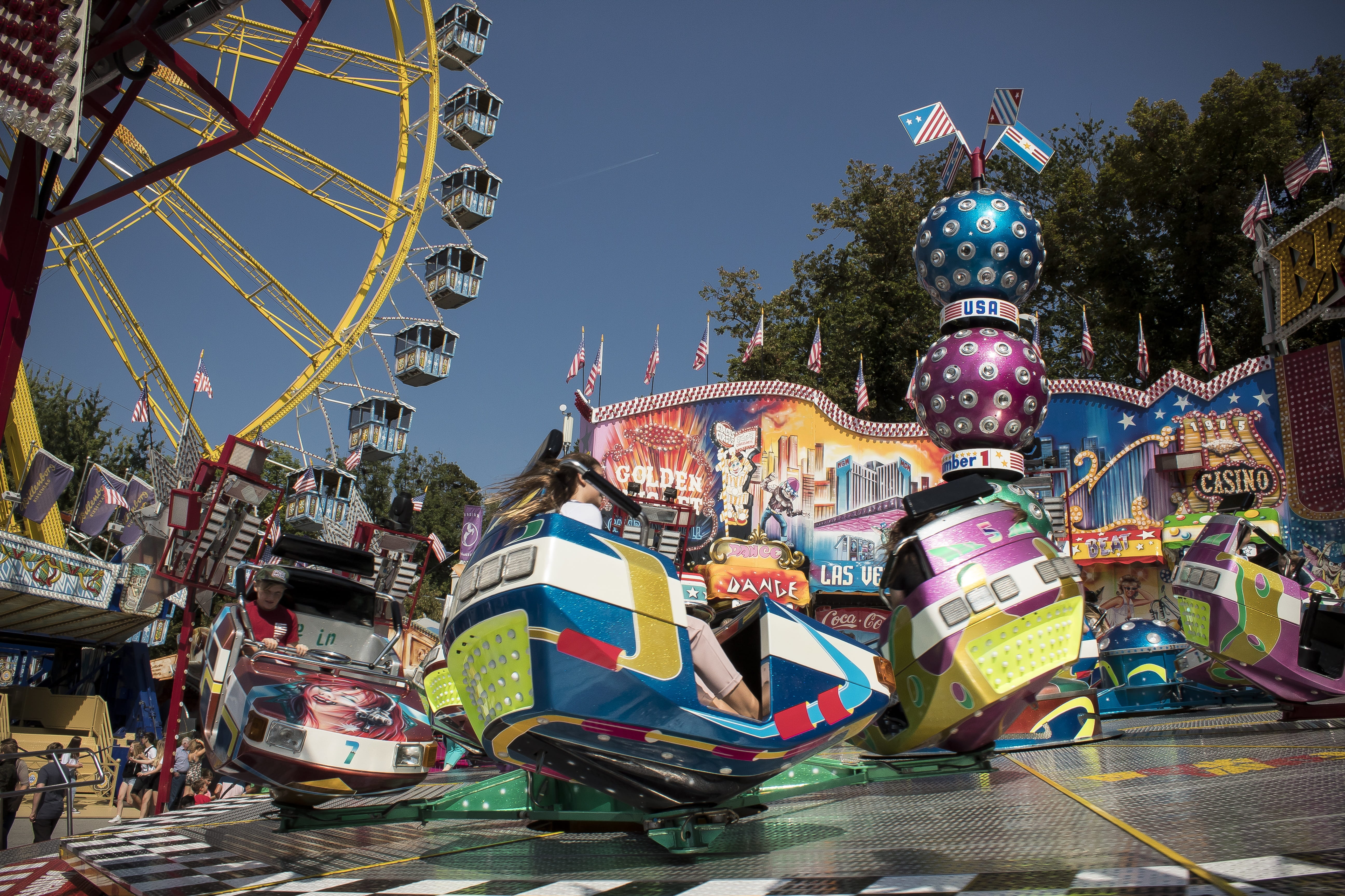 outdoors, oktoberfest, 5K, sky, customs, excitement, carnival, carousel, tradition, regional, arts culture and entertainment, no people, enjoyment, typical, HD Wallpaper