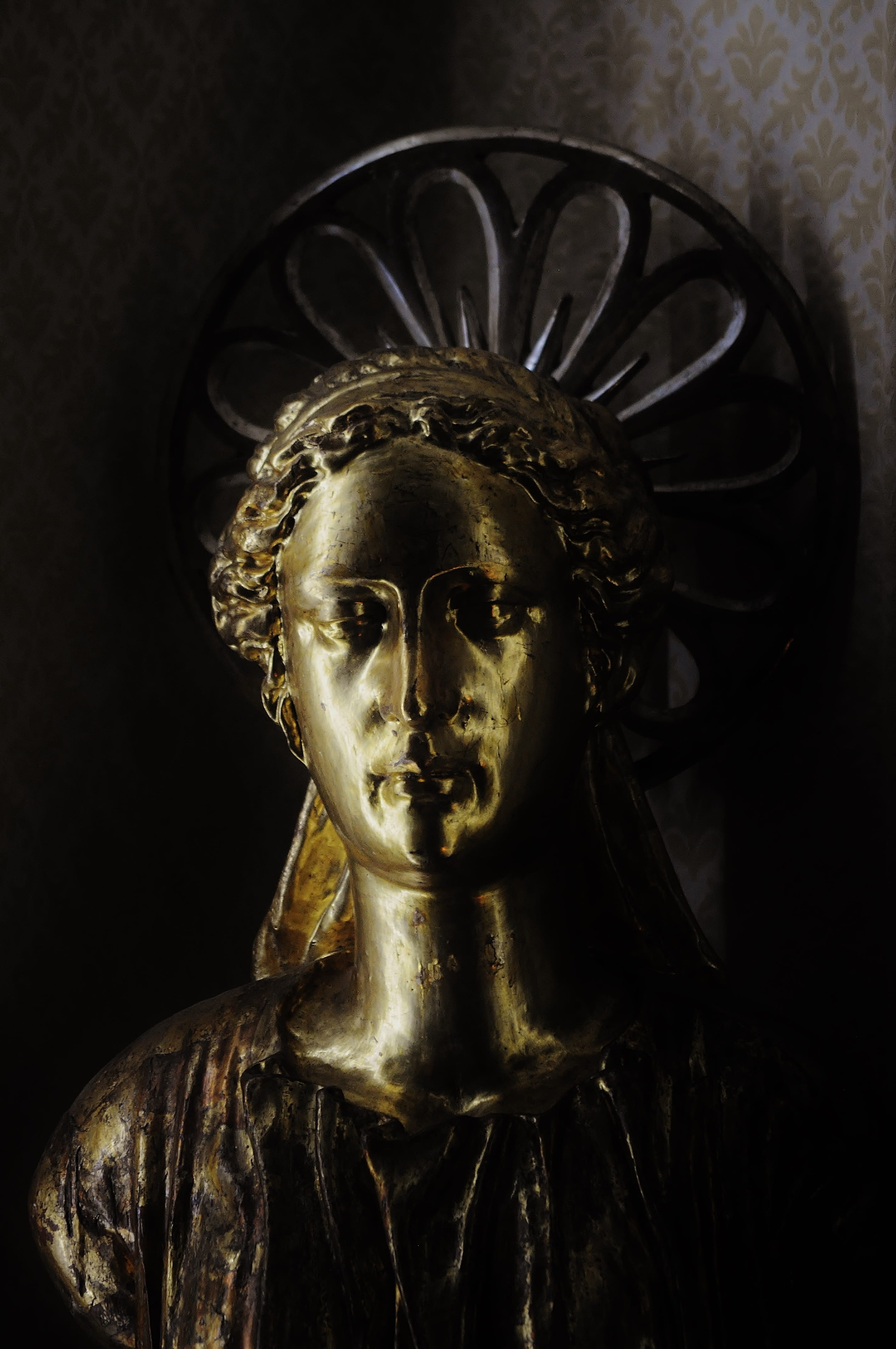 christianity, catholic, sculpture, history, mary, representation, close-up, no people, spiritual, male likeness, 4K, human representation, art and craft, Phone HD Wallpaper