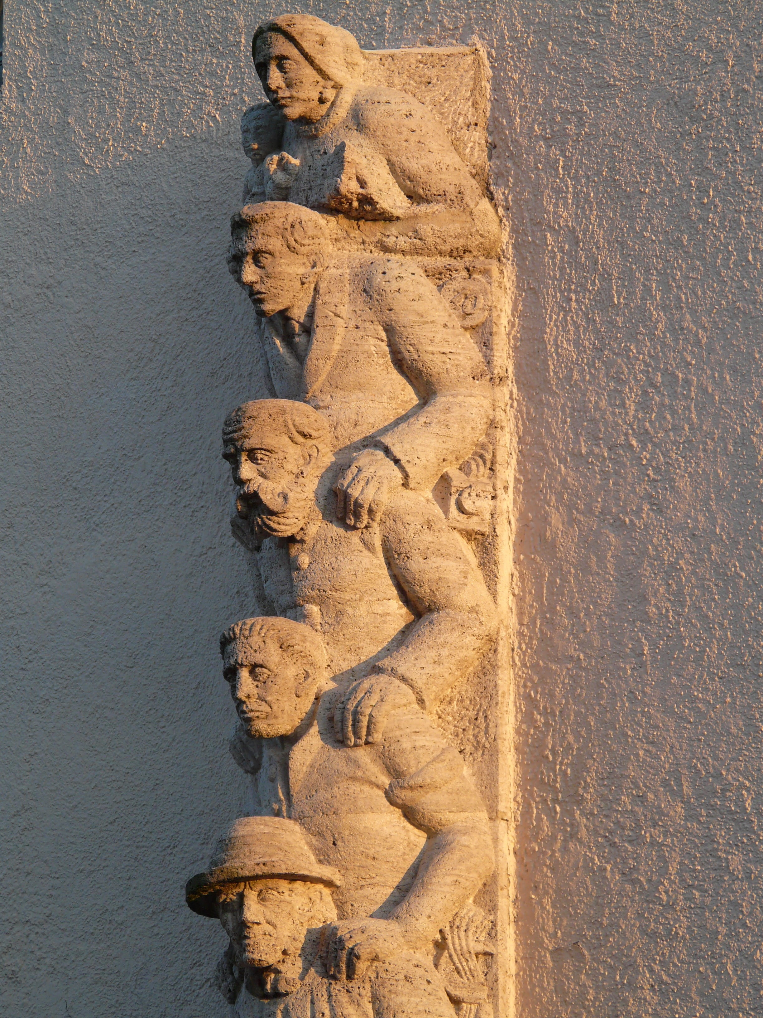 creativity, heads, men, sculpture, outdoors, the past, head, each other, faces, art and craft, built structure, one above the other, ancient civilization, Phone HD Wallpaper