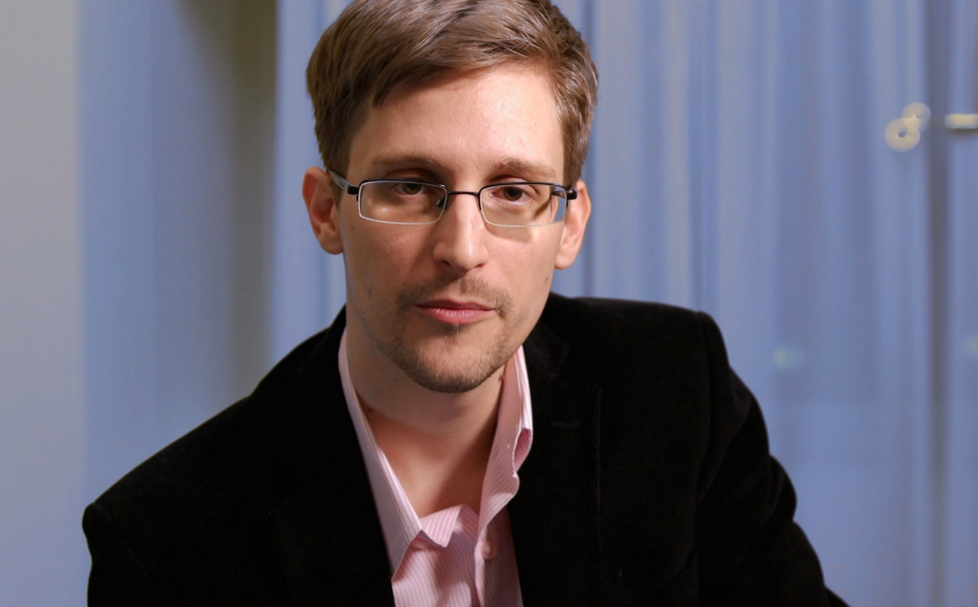 1080P, whistleblower, dissident, patriot, a traitor, Edward Joseph Snowden, HD Wallpaper