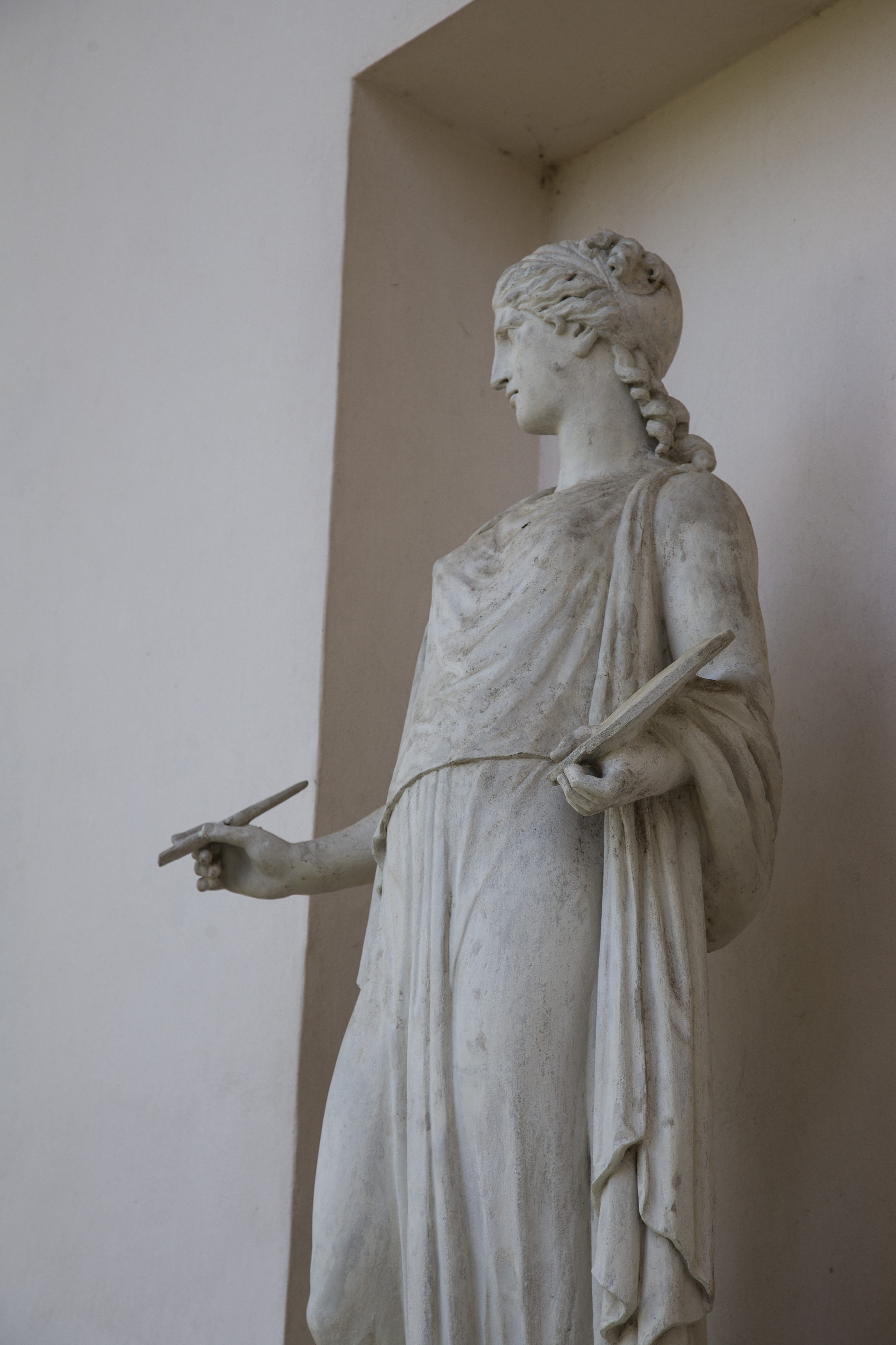 greece, art, representation, temple of the three graces, rome, wall - building feature, male likeness, god, statue, 5K, breclav, goddess, no people, history, Phone HD Wallpaper