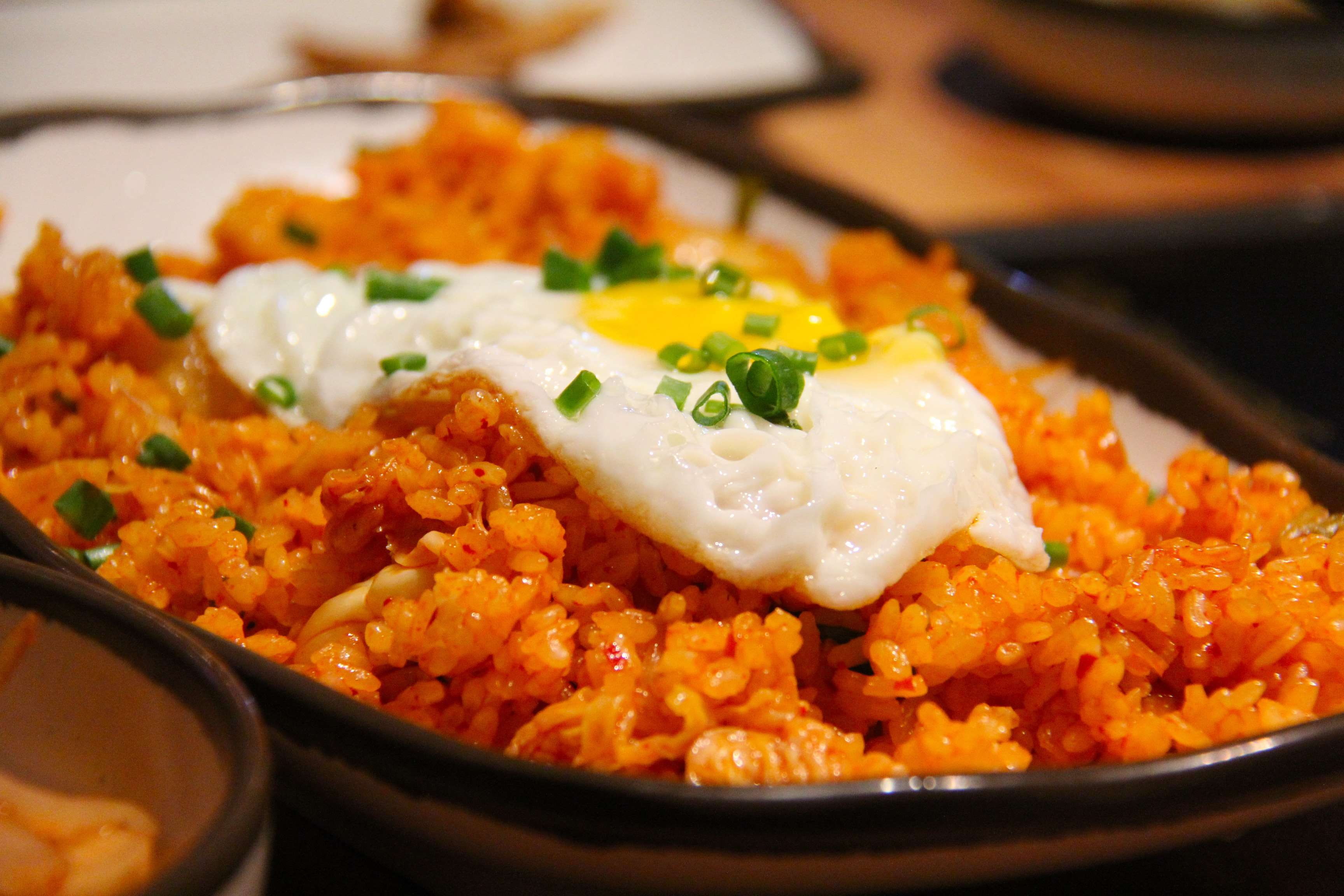 wellbeing, plate, indoors, food and drink, serving size, seafood, fried rice, caviar, healthy eating, food, freshness, egg, 2K, still life, garnish, snack, HD Wallpaper