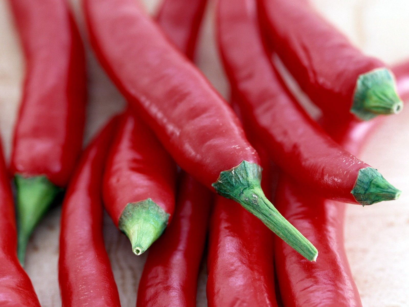healthy Eating, pepper, ripe, no People, vegetable, green Color, spice, cooking, abundance, colors, chilis, food, group of objects, backgrounds, seasoning, HD Wallpaper