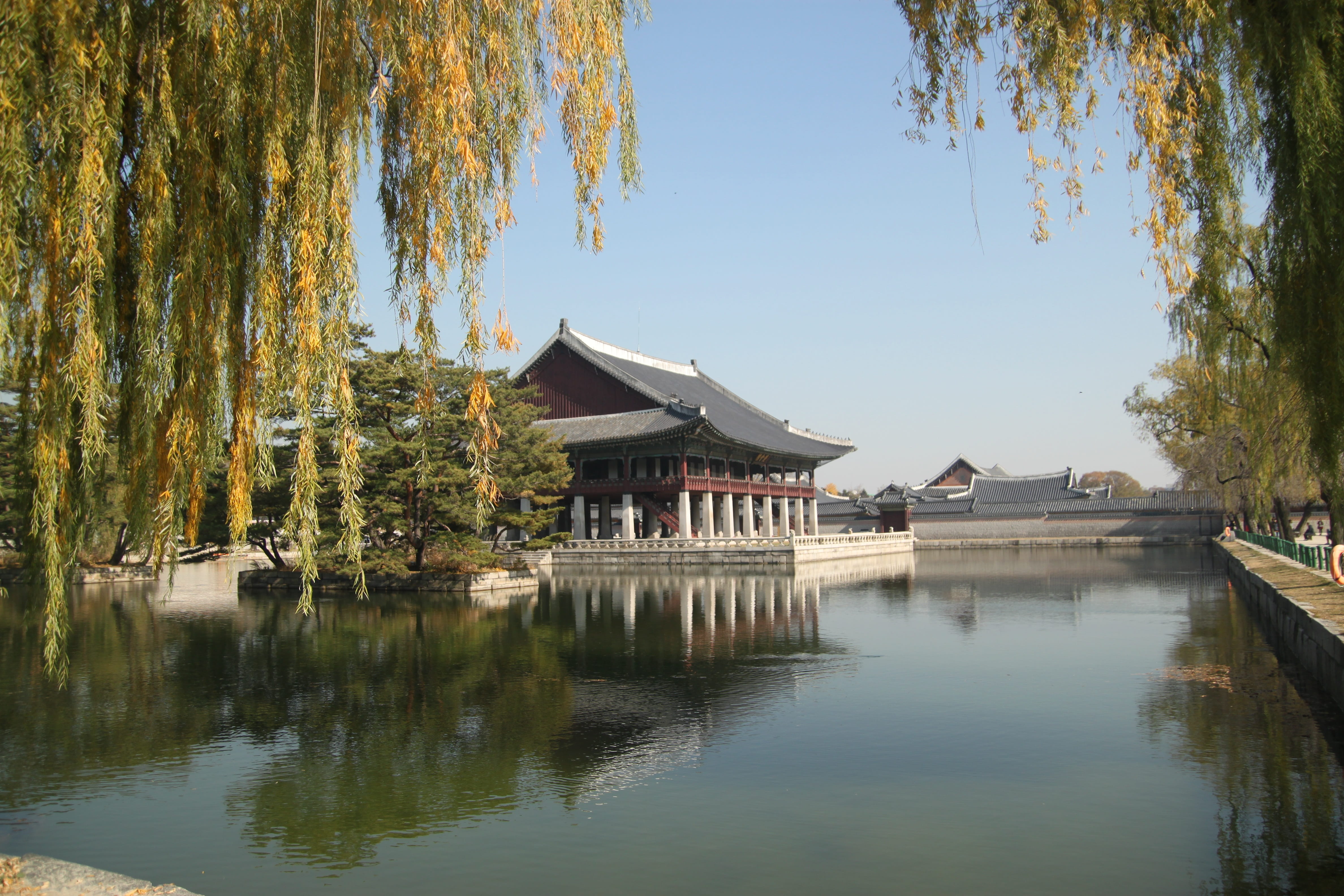 built structure, asia, seoul, history, 4K, traditional, nature, destination, chosun, clear sky, vacation, tree, water, waterfront, gyeongbokgung, building, HD Wallpaper