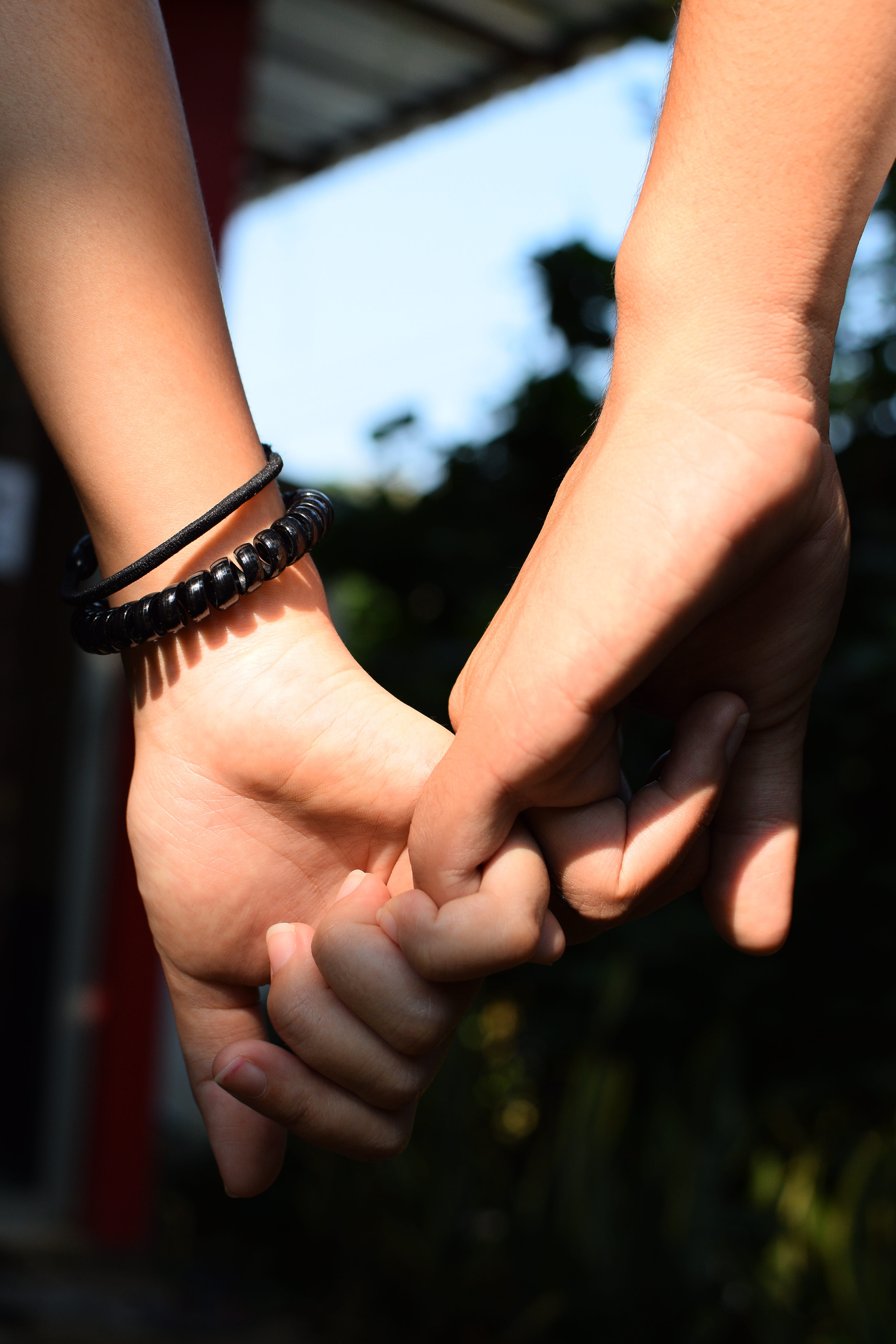 human relationship, human hand, heterosexual couple, light, Arm, body part, couple - relationship, finger, togetherness, positive emotion, promise, hand, Phone HD Wallpaper