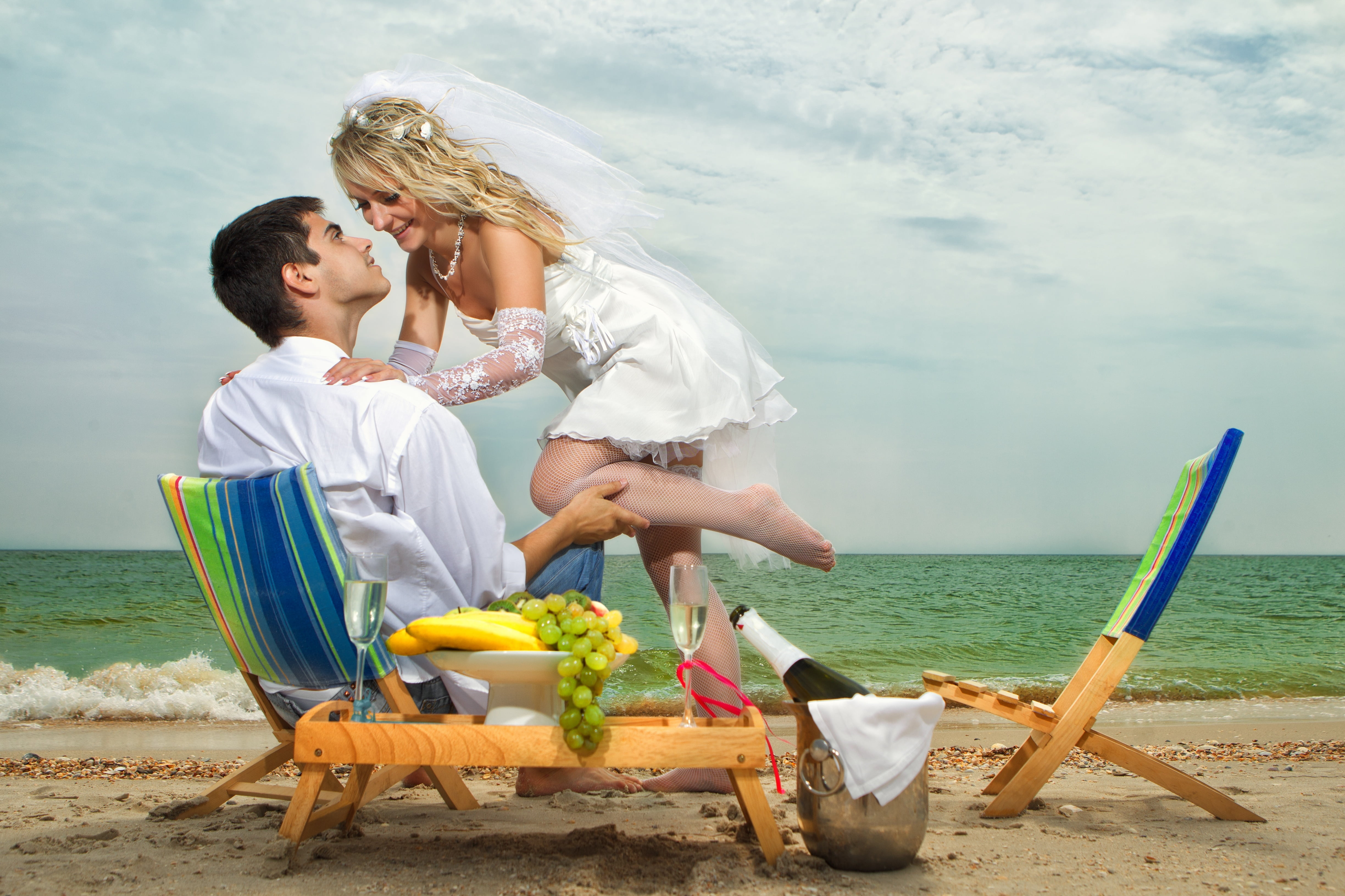 island, s, beach, sitting, lifestyles, vacations, wife, people, water, leisure Activity, glass, tropical Climate, smile, beautiful, dress, girl, young women, HD Wallpaper