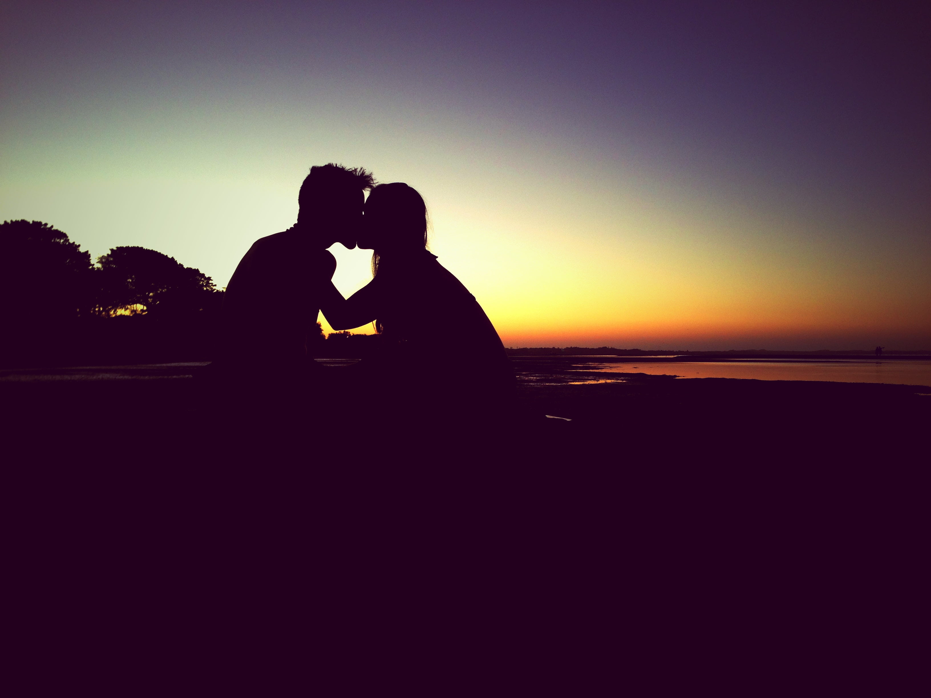 emotion, beauty, sun, fun, family, back Lit, two People, sky, summer, painting, beautiful, nature, sea, silhouette, horizon over water, positive emotion, HD Wallpaper