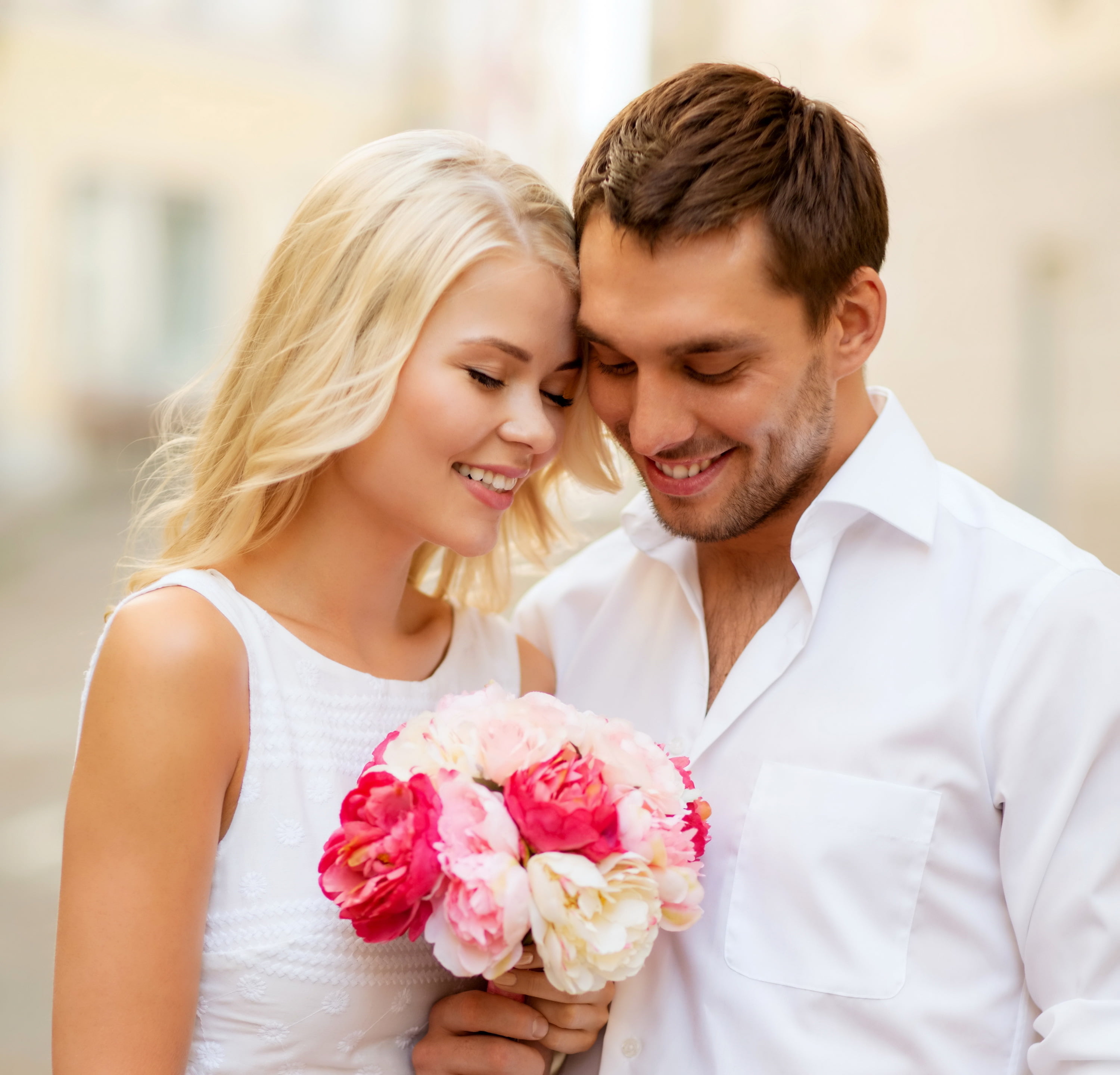 day, flower, females, 2K, gift, valentines Day - Holiday, husband, women, bride, young women, caucasian Ethnicity, cute, flowering plant, heterosexual Couple, HD Wallpaper