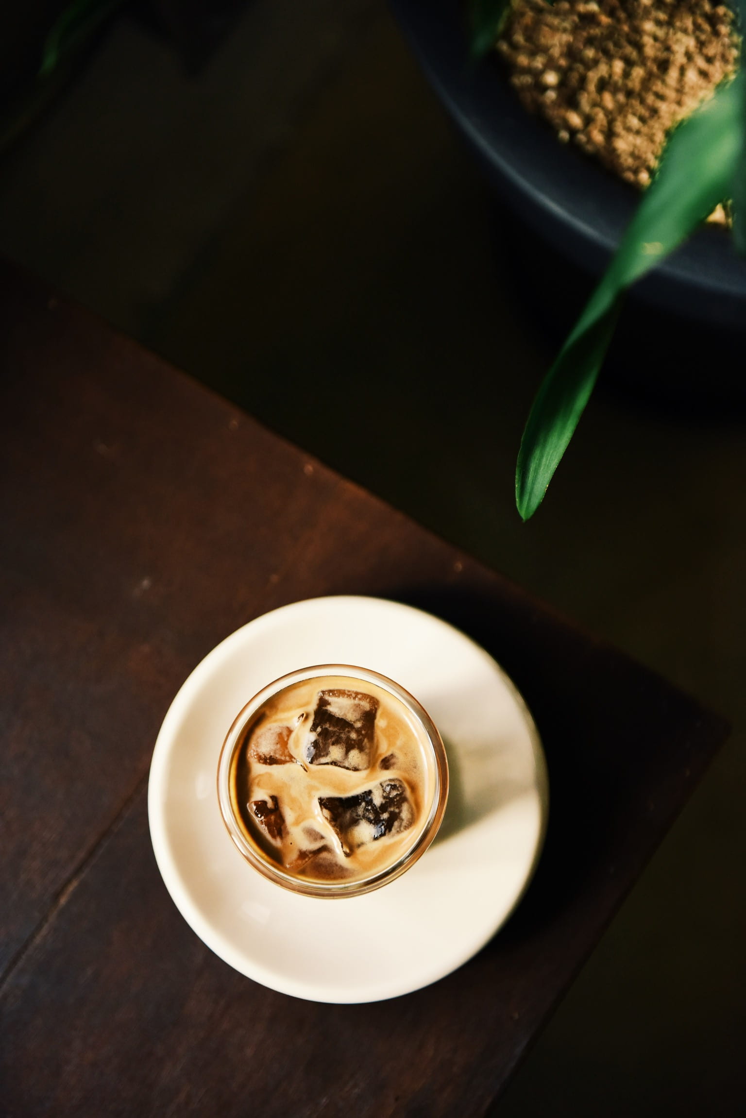 beverage, crockery, mug, coffee, flat lay, ice, temptation, saucer, flatwhite, refreshment, ice coffee, leaf, drink, iced, still life, plate, cup, 1080P, Phone HD Wallpaper