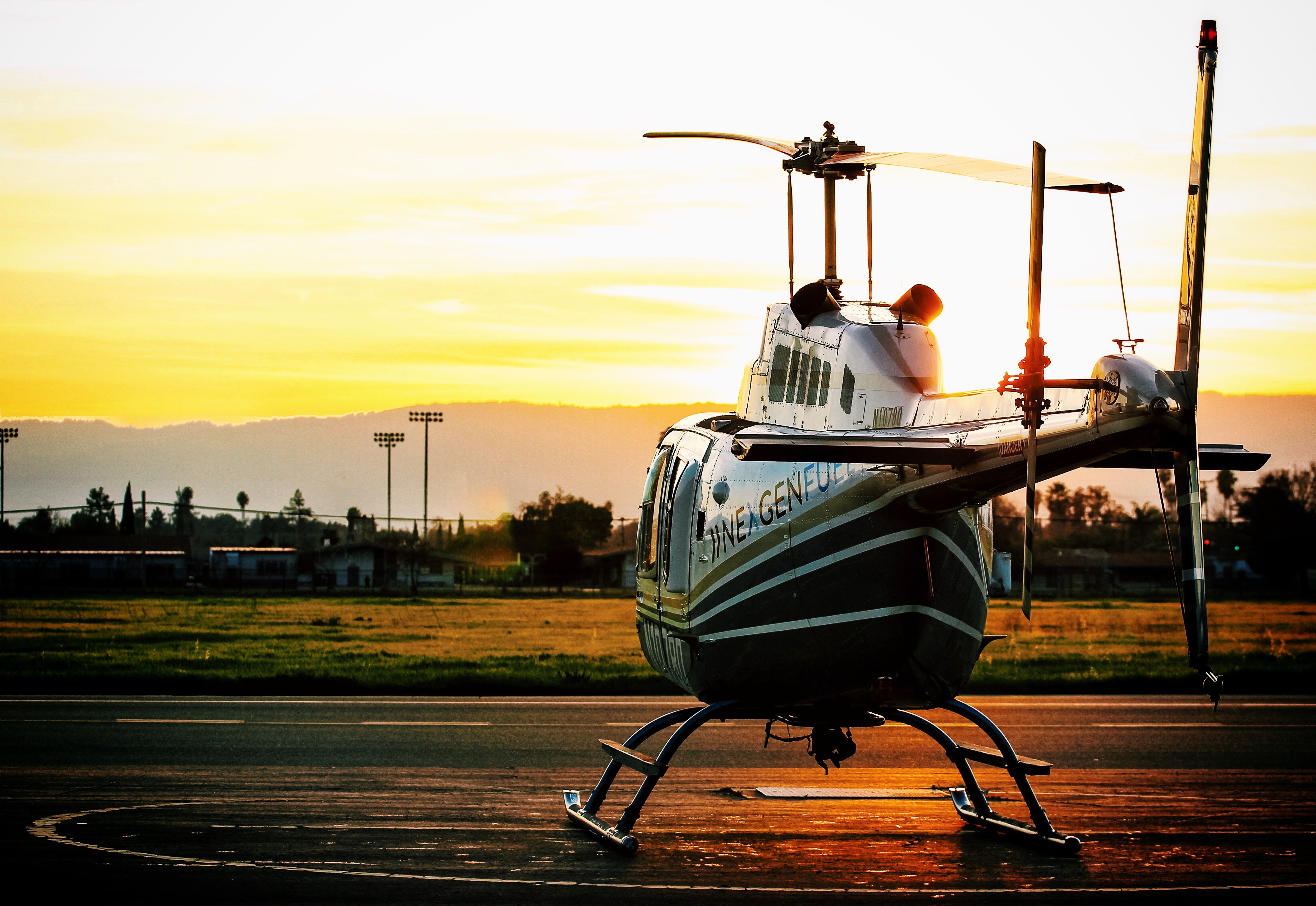transportation, outdoors, sun, air vehicle, vacations, real people, gray, two people, people, amusement park, travel, sunrise - Dawn, yacht, no People, HD Wallpaper