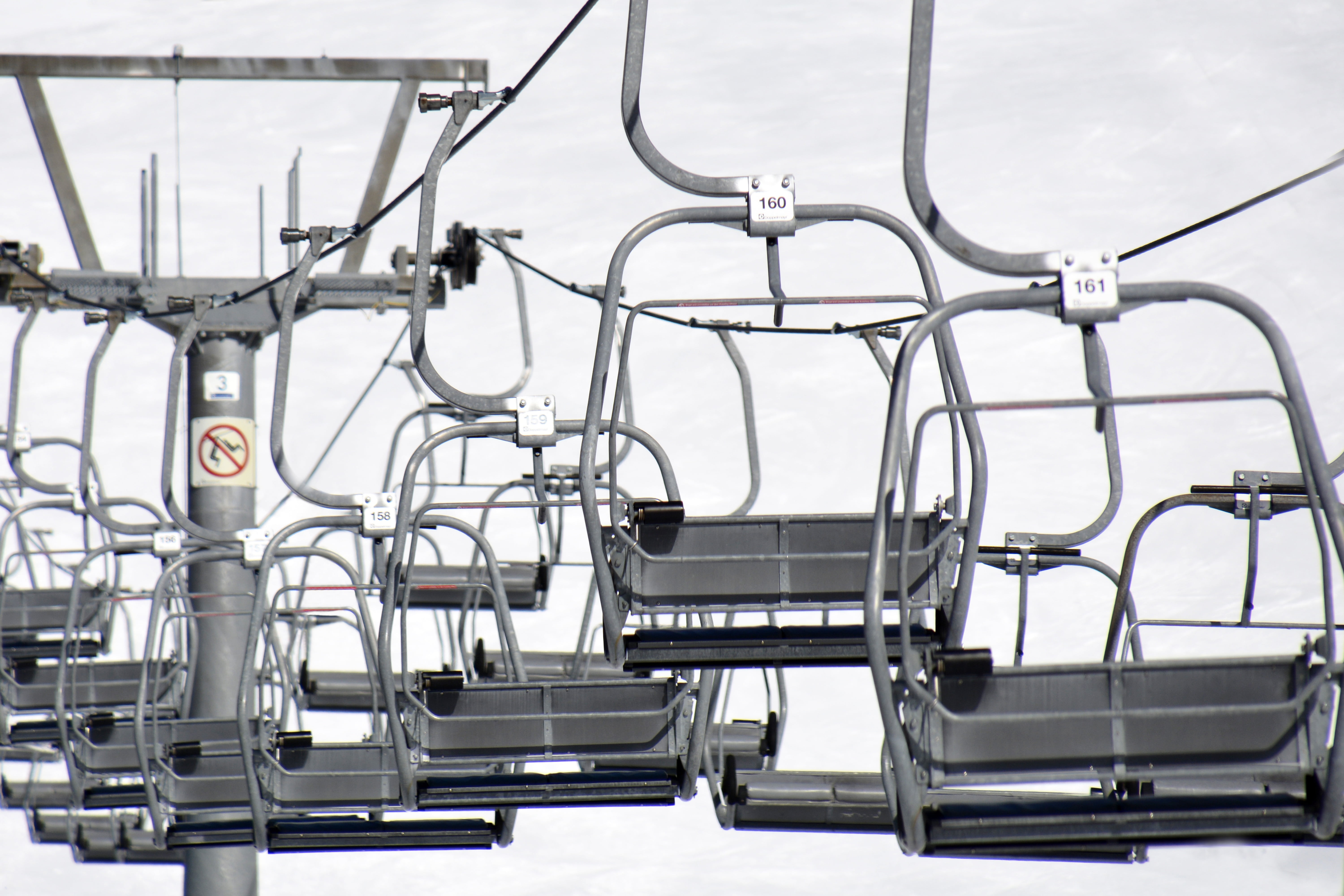 winter, ski area, mode of transportation, go up, empty, steel, chairlift, 5K, group, no people, retail, sit, nature, transportation, skiing, architecture, HD Wallpaper