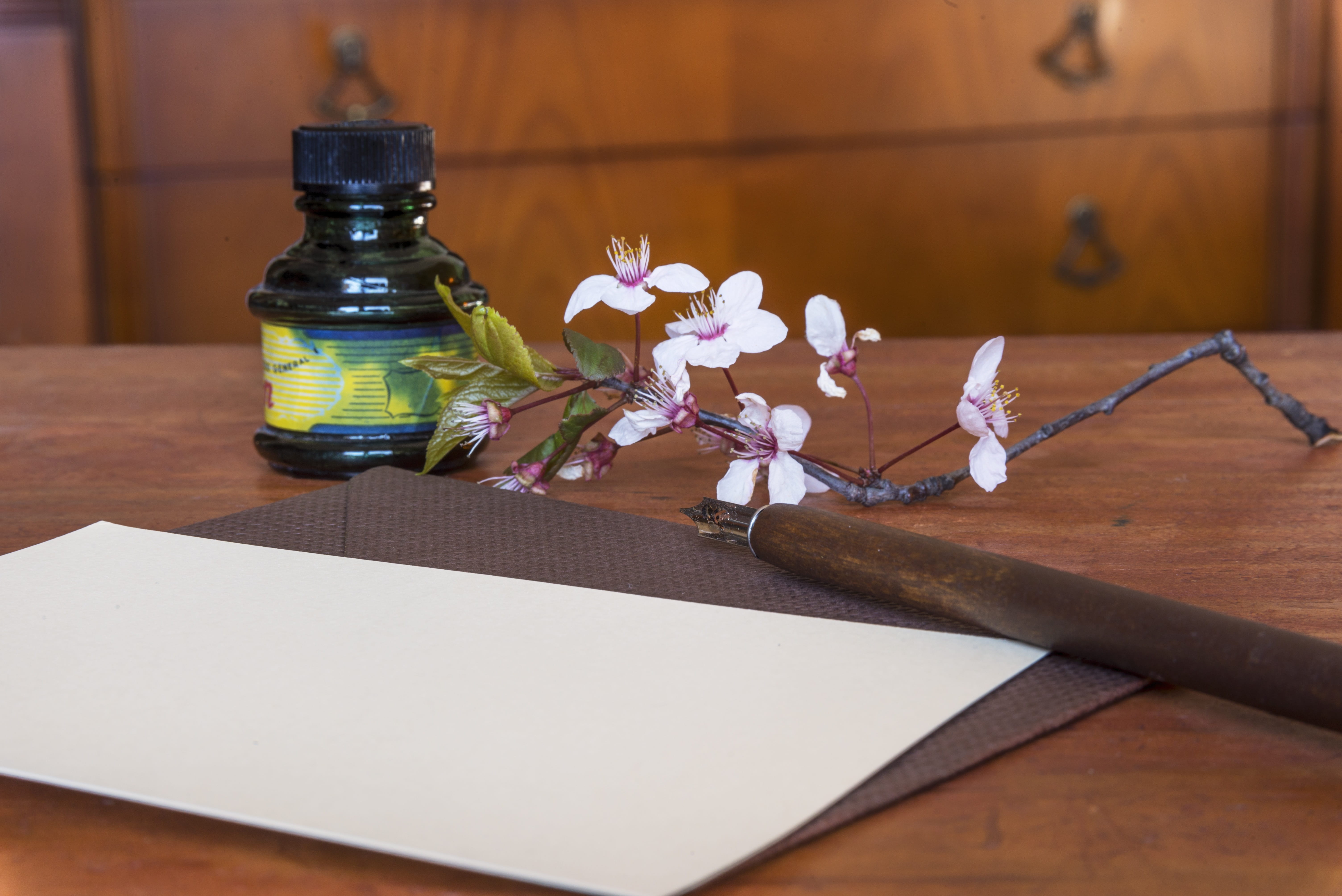 no people, bottle, fragility, ink well, letter, wooden table, table, close-up, pen and ink, wood - material, vulnerability, glass, pen, indoors, decoration, HD Wallpaper
