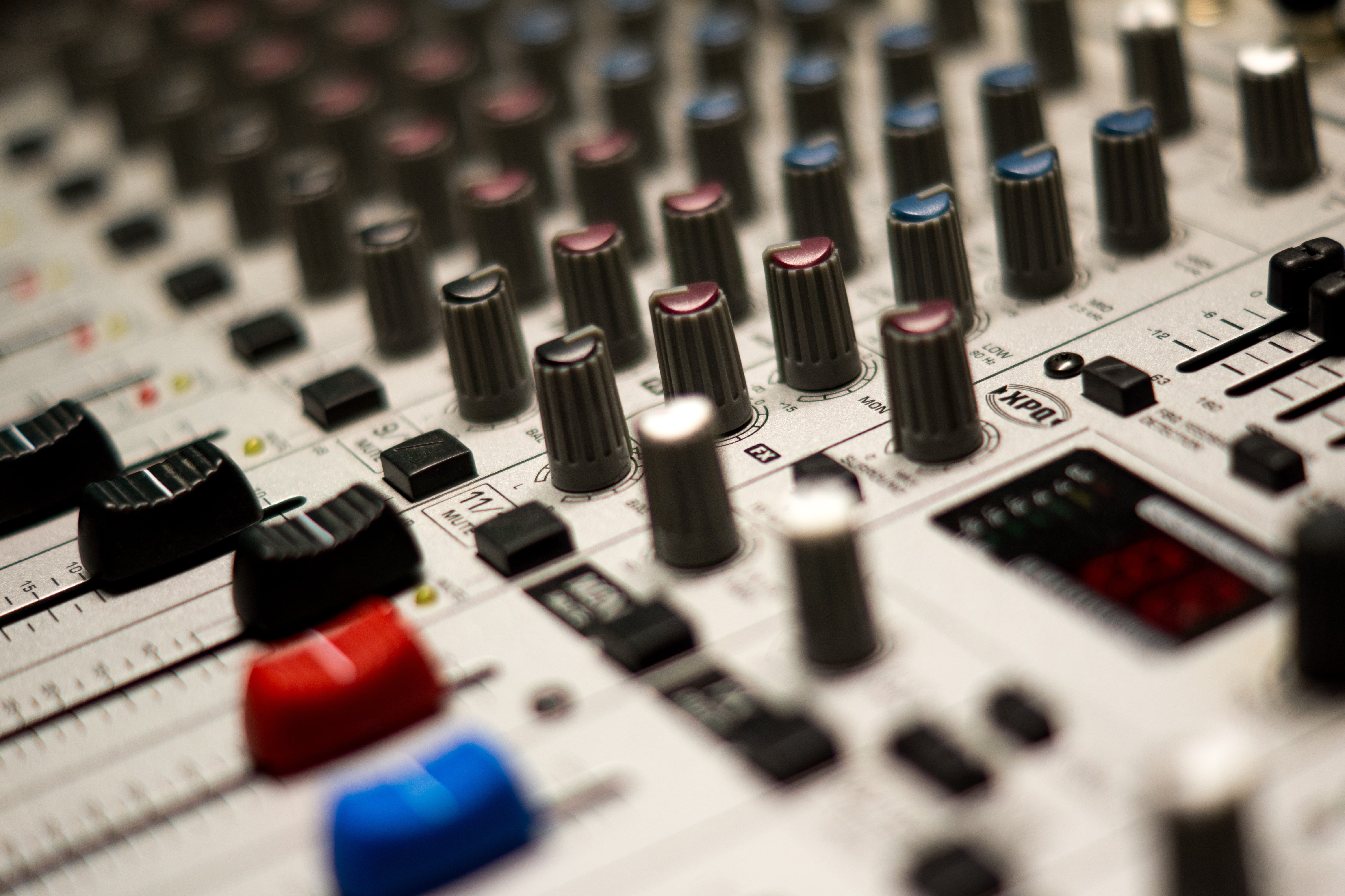 electrical equipment, selective focus, macro, studio, gray, sound, music, controller, technology, 5K, knob, channel strip, selective, photography, mixing, HD Wallpaper