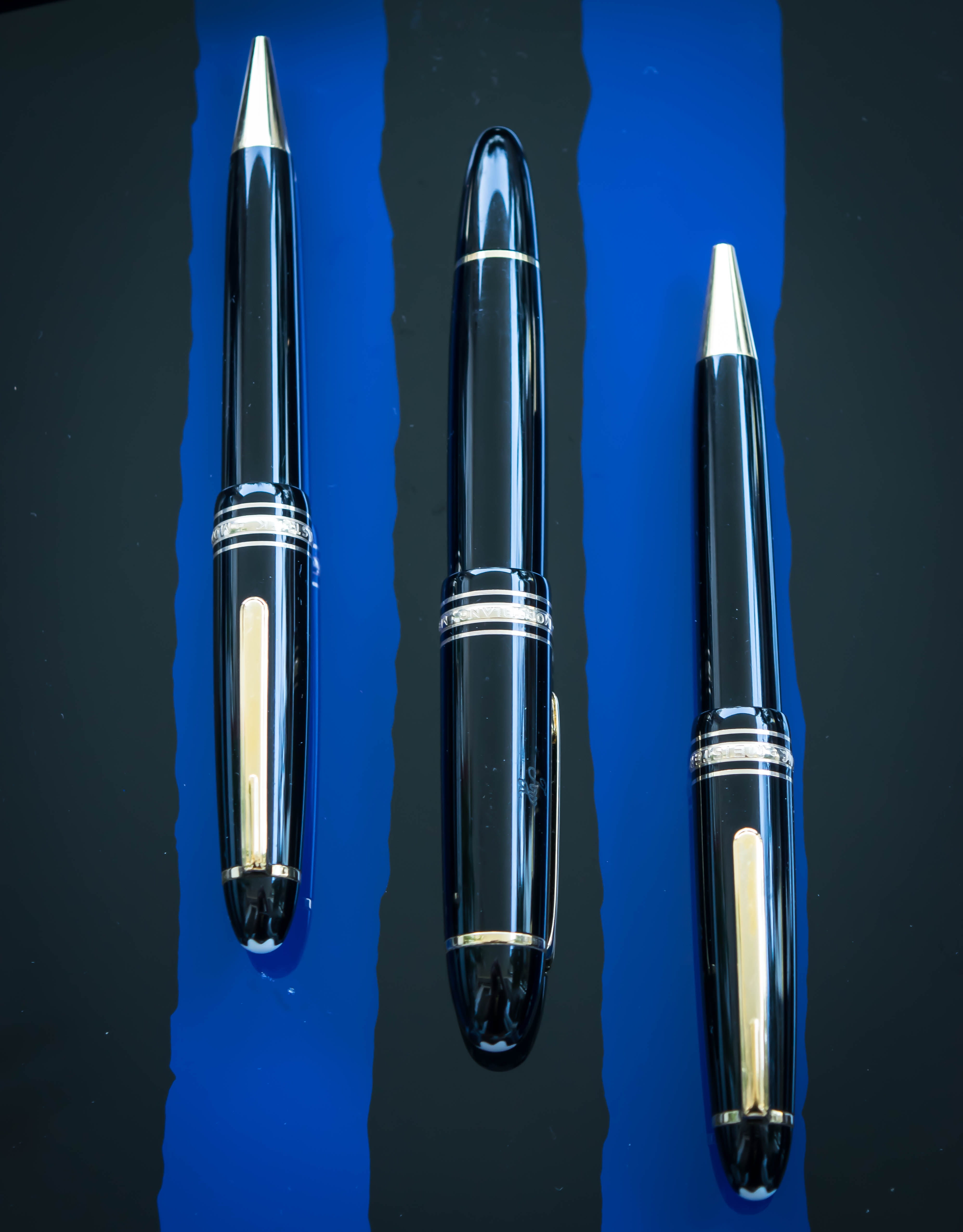 write, water, pen, blue background, close-up, coolie, colored background, still life, 4K, single object, side by side, mont, silver colored, studio shot, Phone HD Wallpaper