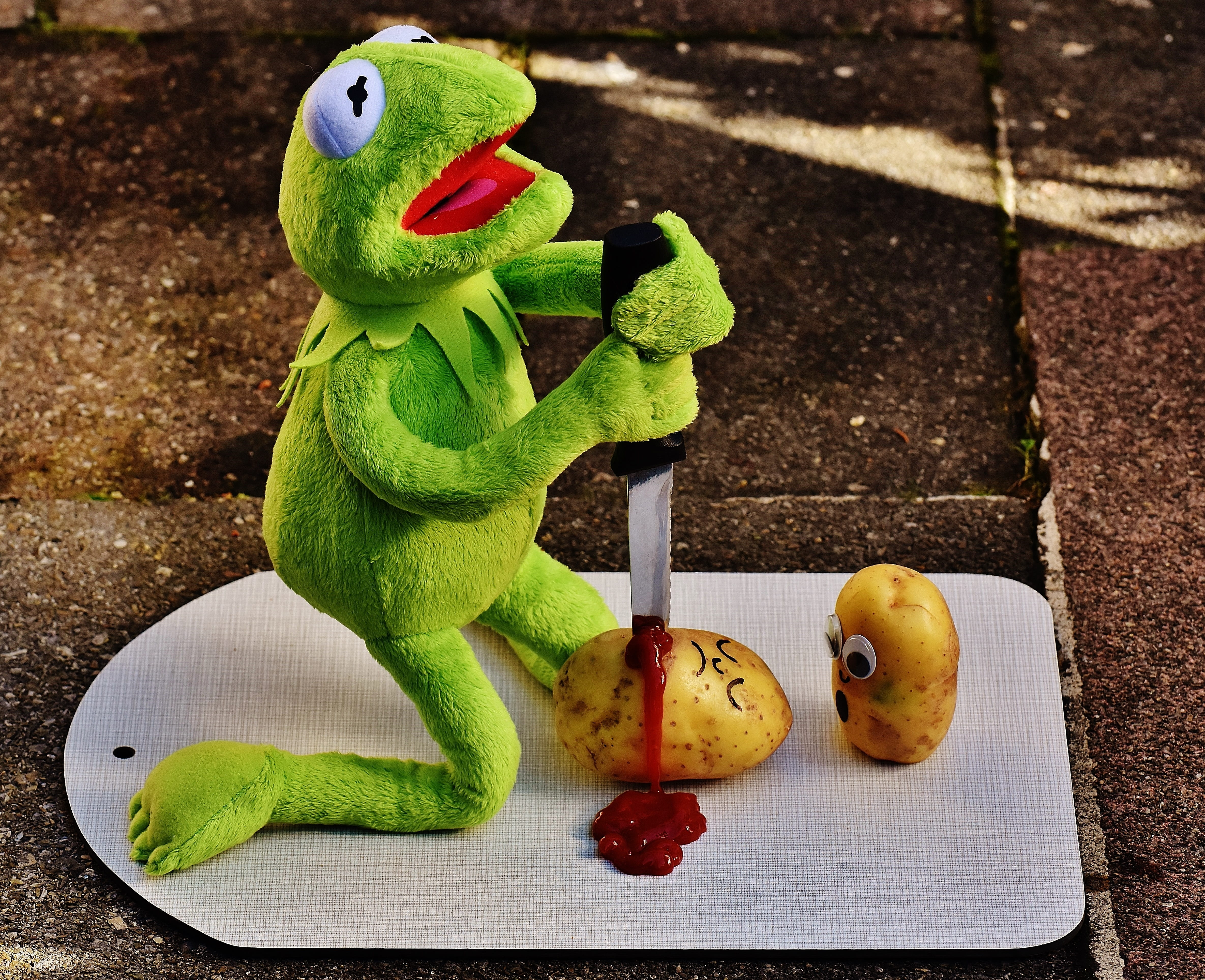 4K, freshness, close-up, fun, toy, food and drink, sit, fruit, wellbeing, knife, healthy eating, green color, blood, stuffed animal, nature, wood - material, HD Wallpaper