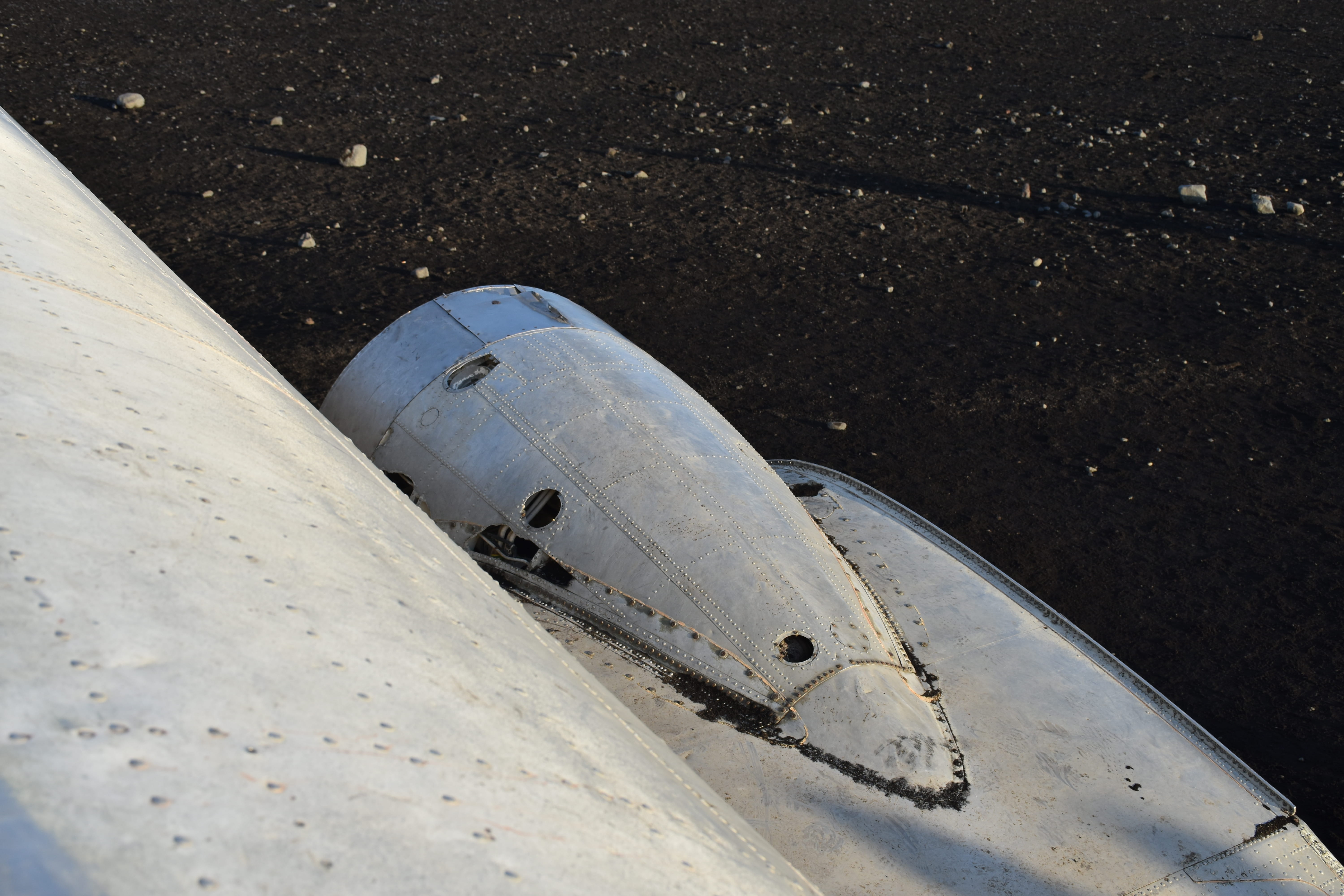 single object, sand, spoke, travel, iceland, black, day, alloy wheel, road, white color, gray, machine, aircraft, close-up, abandoned, solheimasandur plane wreck, HD Wallpaper