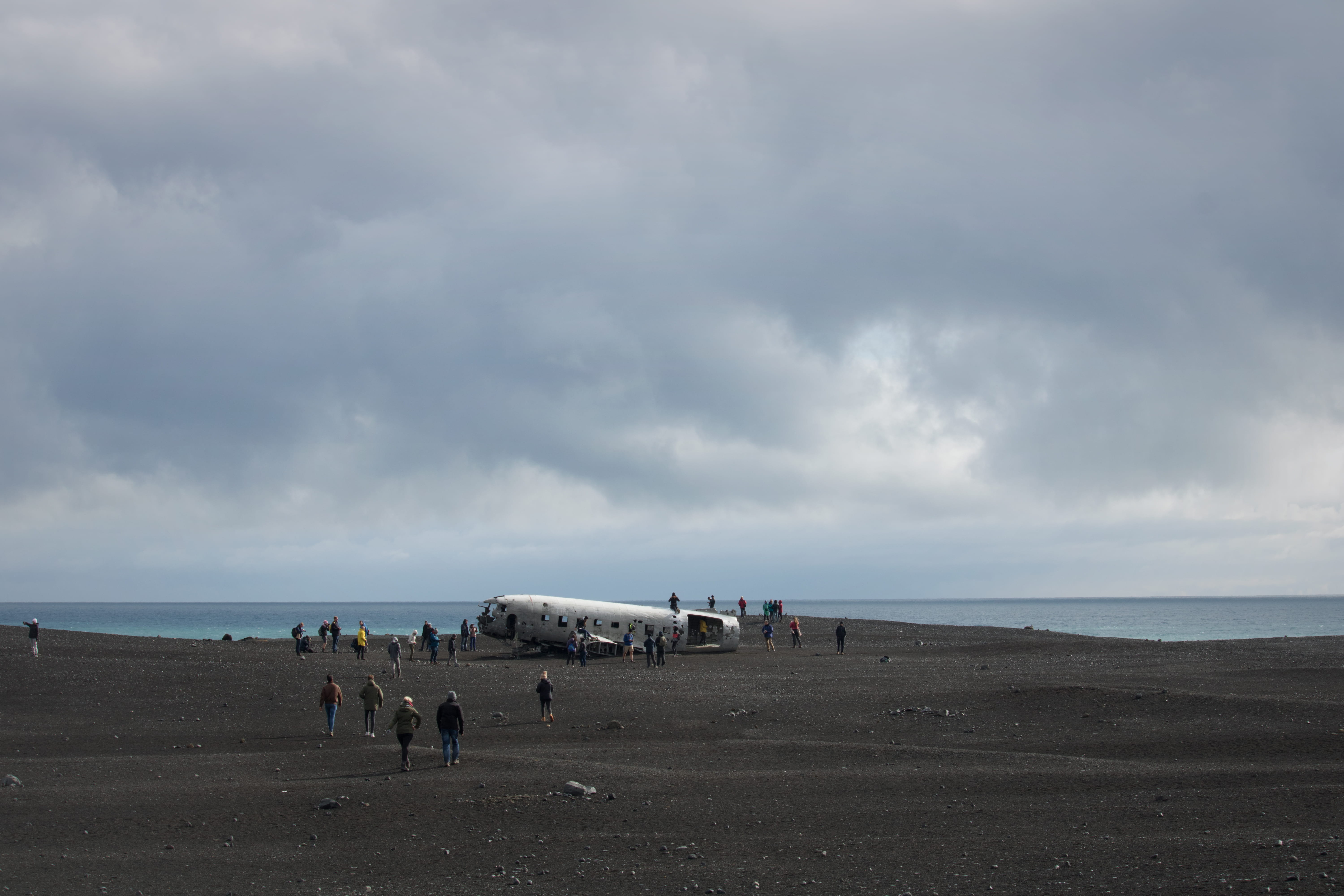 scenics - nature, beauty in nature, nature, horizon, iceland, sand, outdoors, day, 5K, solheimasandur, cloud - sky, sea, beach, group of people, sky, large group of people, HD Wallpaper