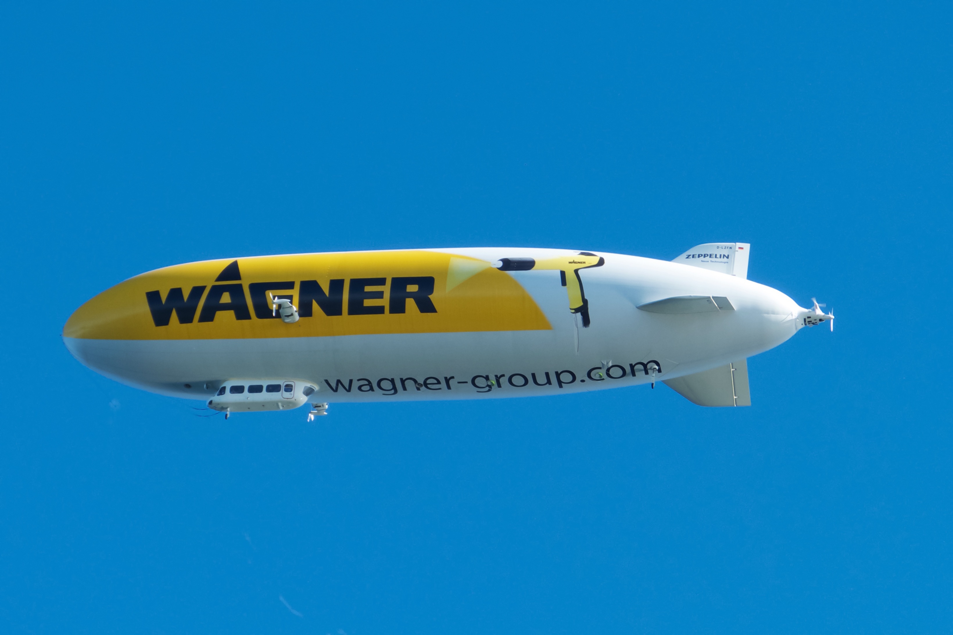 blue, hydrogen, aircraft, sign, nature, helium, text, fly, aviation, inflatable, airship, single object, low angle view, lifting gas, clear sky, mode of transportation, HD Wallpaper