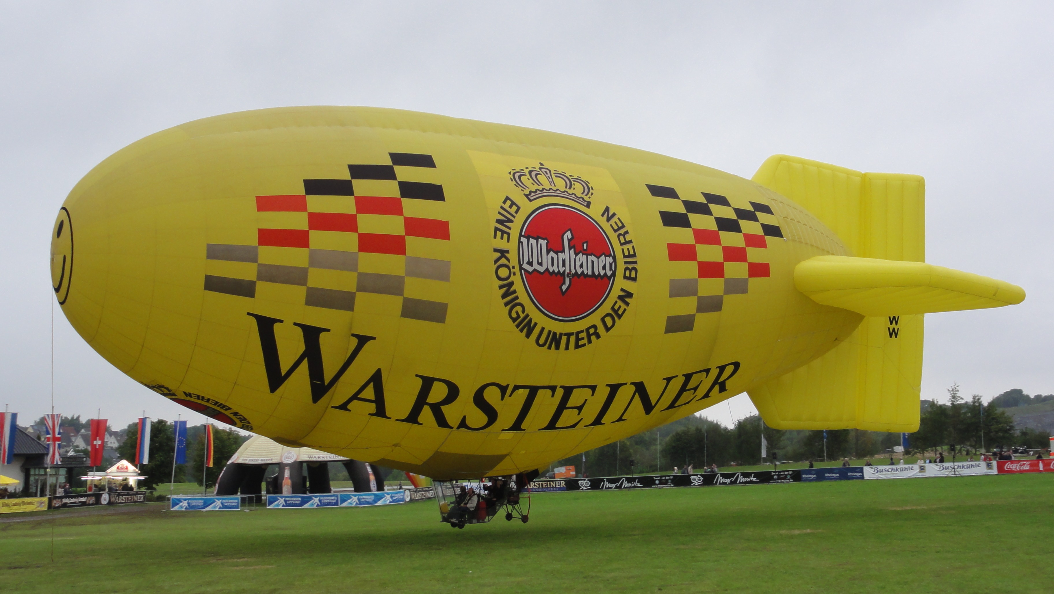airship, aviation, western script, sign, travel, nature, group of people, architecture, communication, text, zeppelin, hot air ship, rigid airship, sky, HD Wallpaper