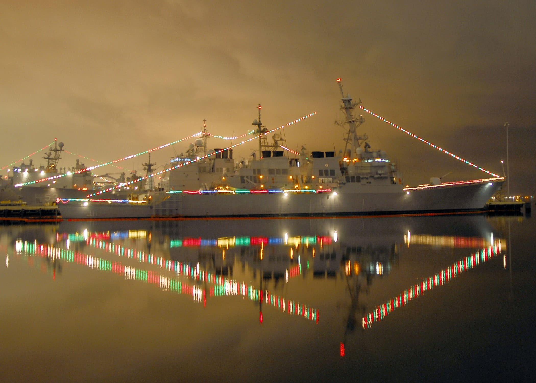 uss john paul jones, mode of transportation, commercial dock, bright, outdoors, sky, waterfront, christmas lights, transportation, decorative, reflection, HD Wallpaper