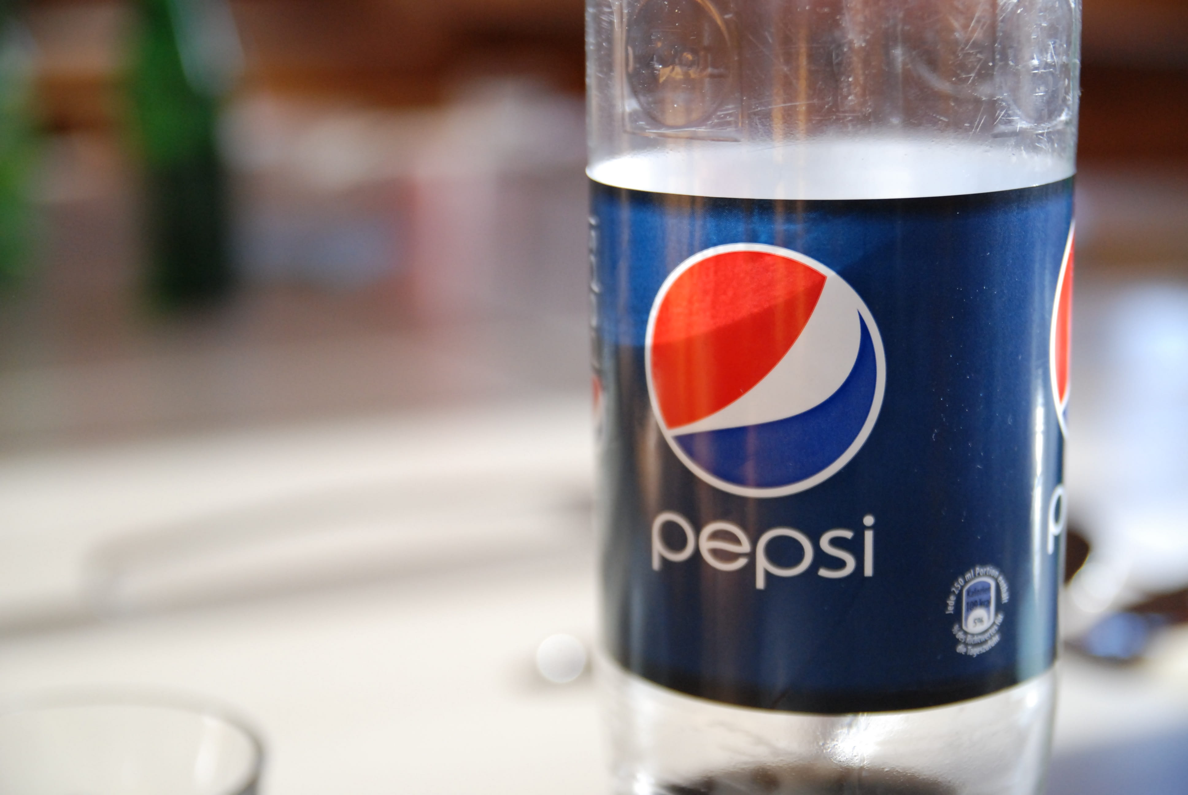 sign, day, food and drink, bottle, cola, no people, glass, warning sign, einwegflasche, indoors, communication, glass - material, pepsi, refreshment, one way, HD Wallpaper