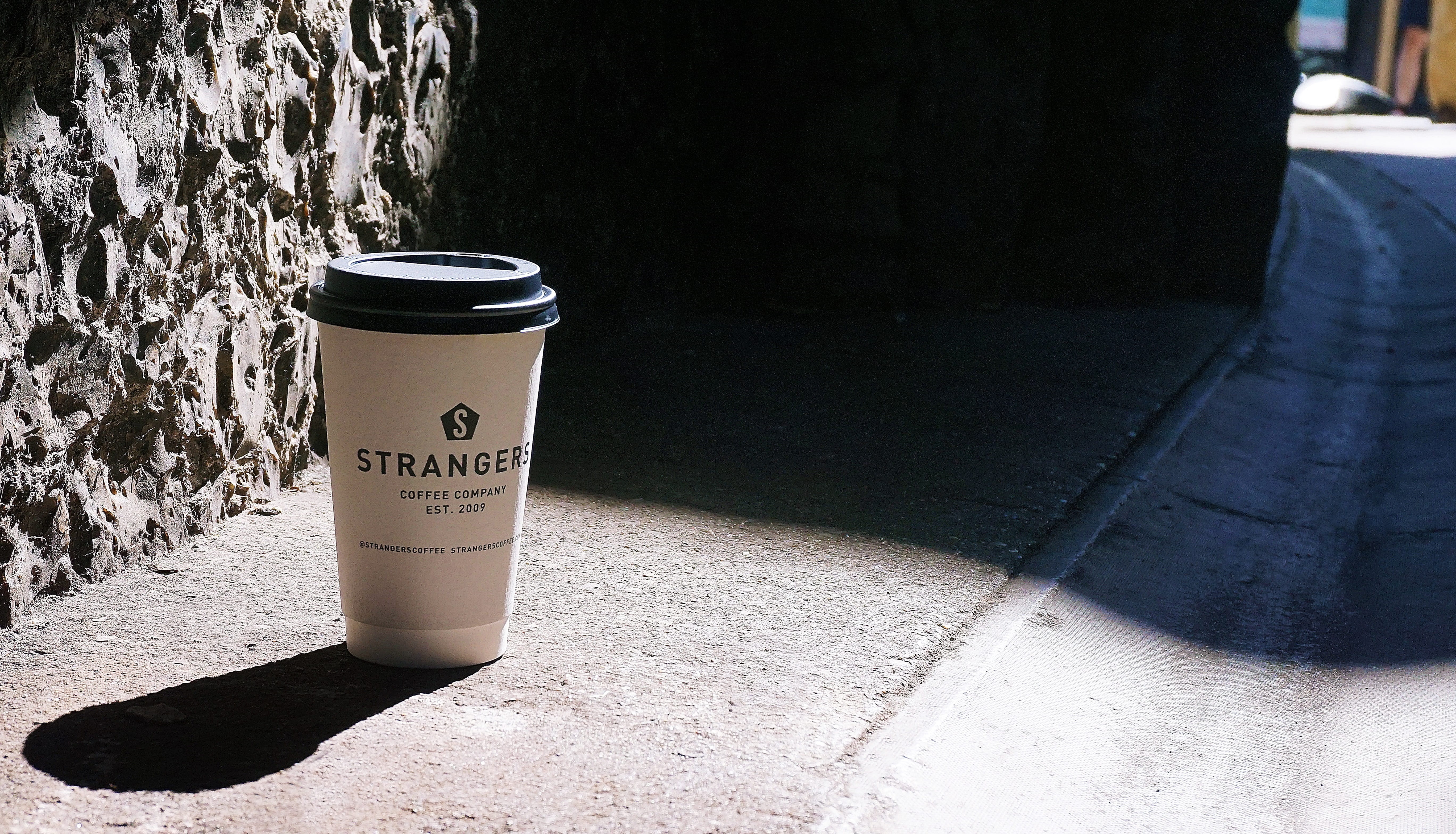 disposable, no people, disposable cup, container, street, western script, message, pavement, day, plastic, cup of coffee, coffee cup, nature, close-up, HD Wallpaper