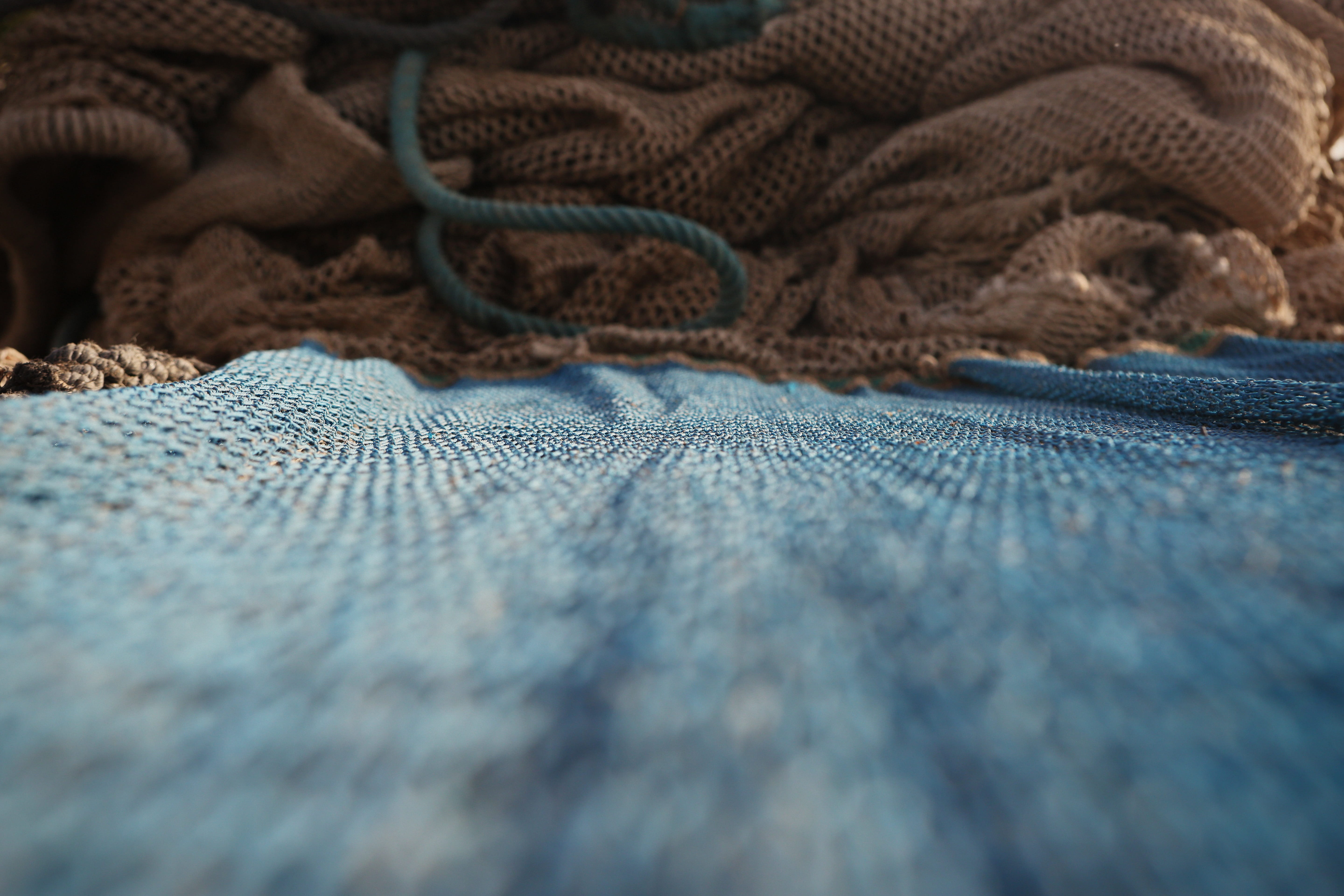 blue, creativity, backgrounds, art and craft, cloth, brown, pattern, fishing net, woven, day, wool, nautical, no people, craft, mesh, textured, selective focus, HD Wallpaper