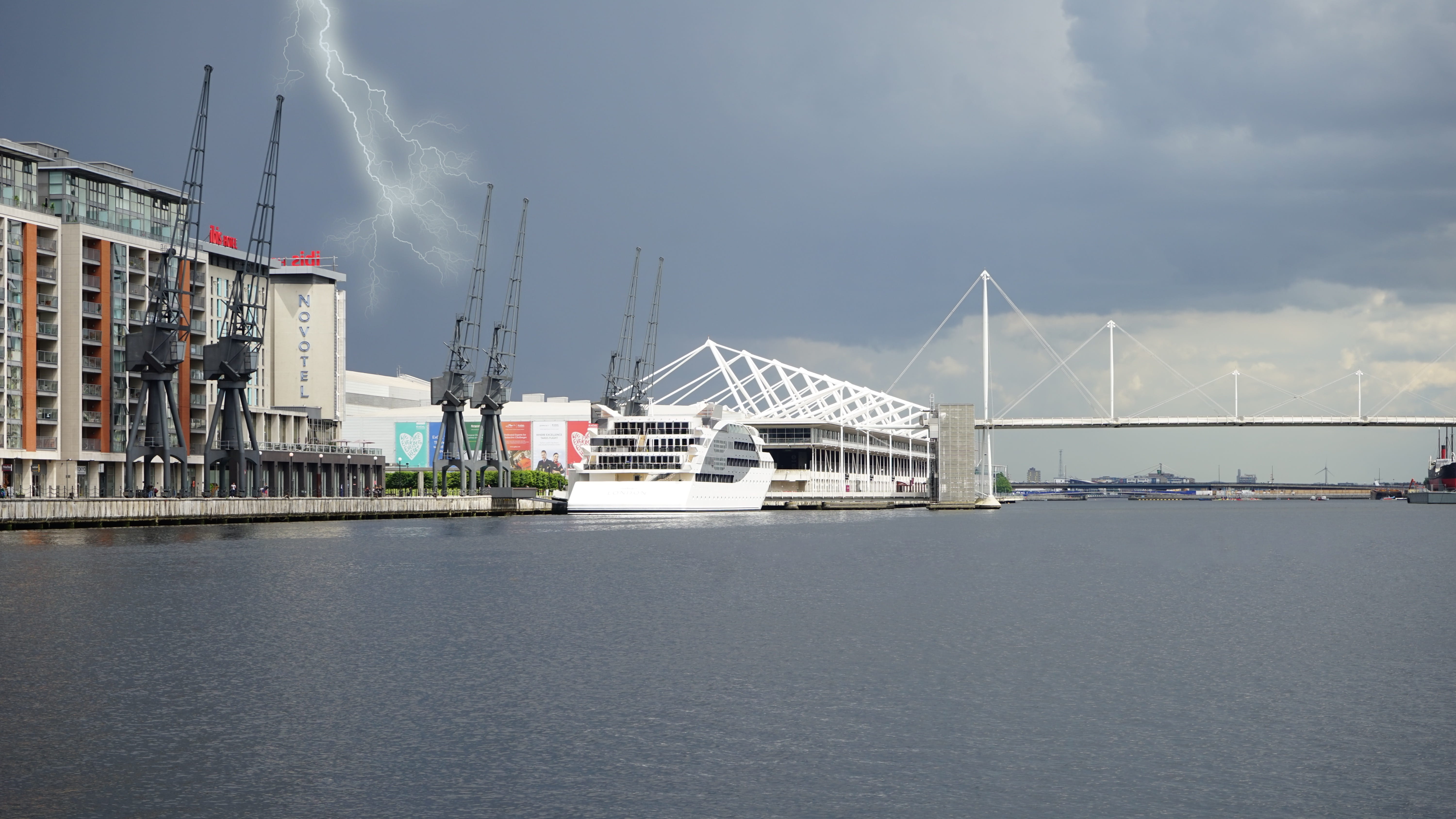 transport, summer, pollution, clouds, energy, body, weather, architecture, 5K, water, building exterior, power in nature, bridge, outdoors, pier, storm, HD Wallpaper