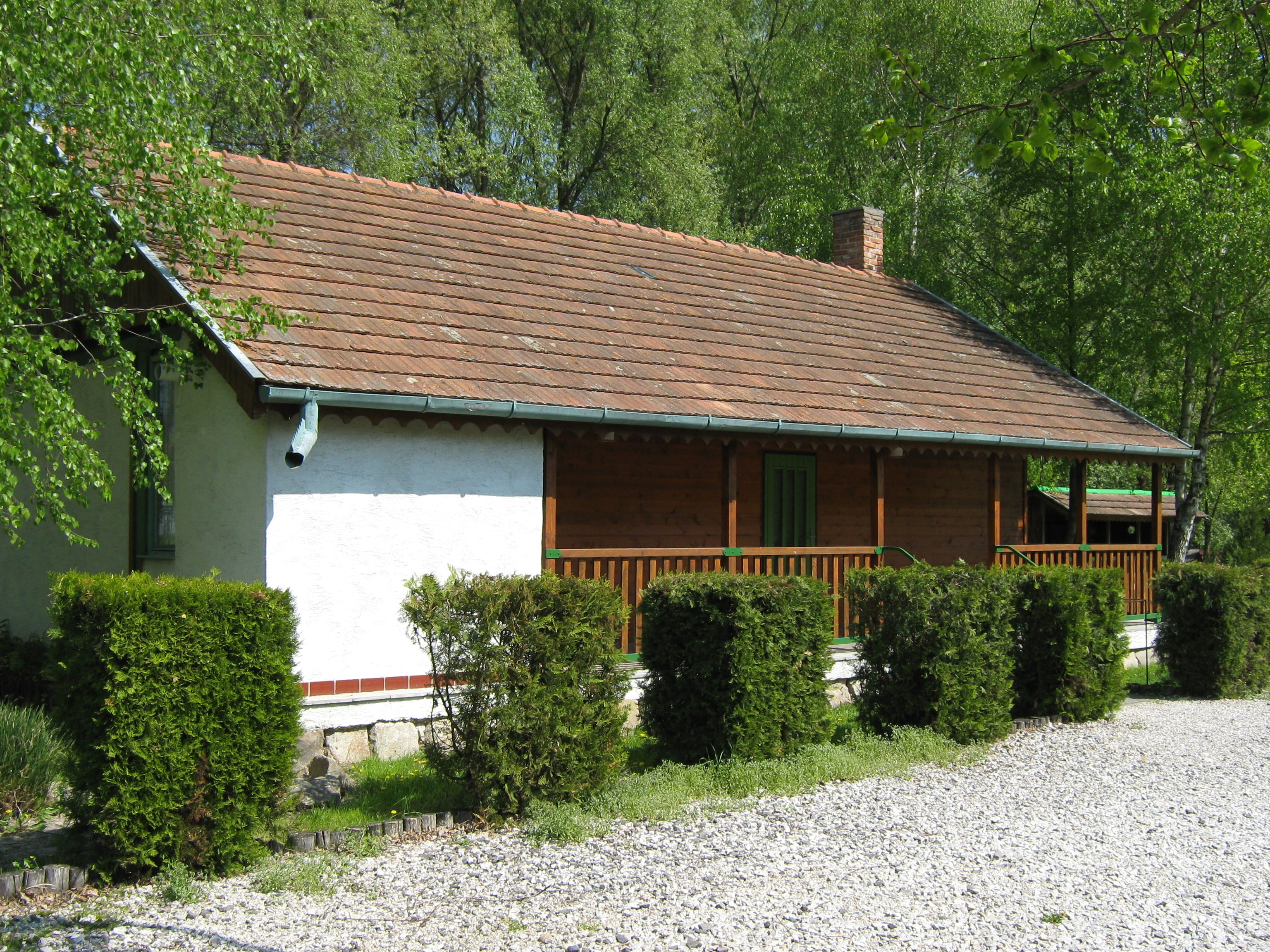 built structure, entrance, day, lak, cottage, old house, roof, green, 2K, no people, plant, land, garage, outdoors, growth, old, wood - material, nature, HD Wallpaper