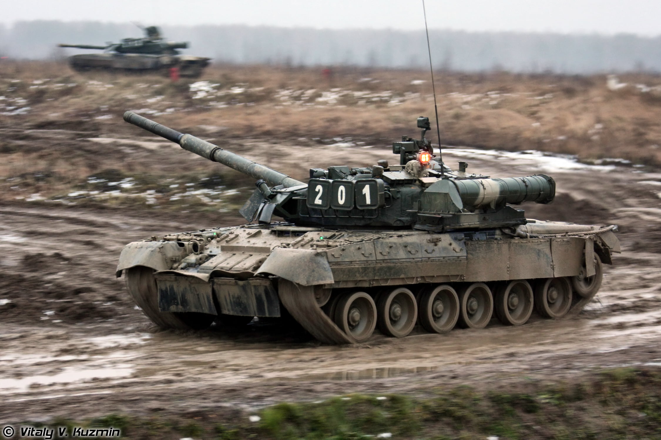 t-80U, caterpillar Track, the armed forces of Russia, outdoors, battlefield, machine gun, old, day, transportation, armed Forces, 1080P, world War II, HD Wallpaper